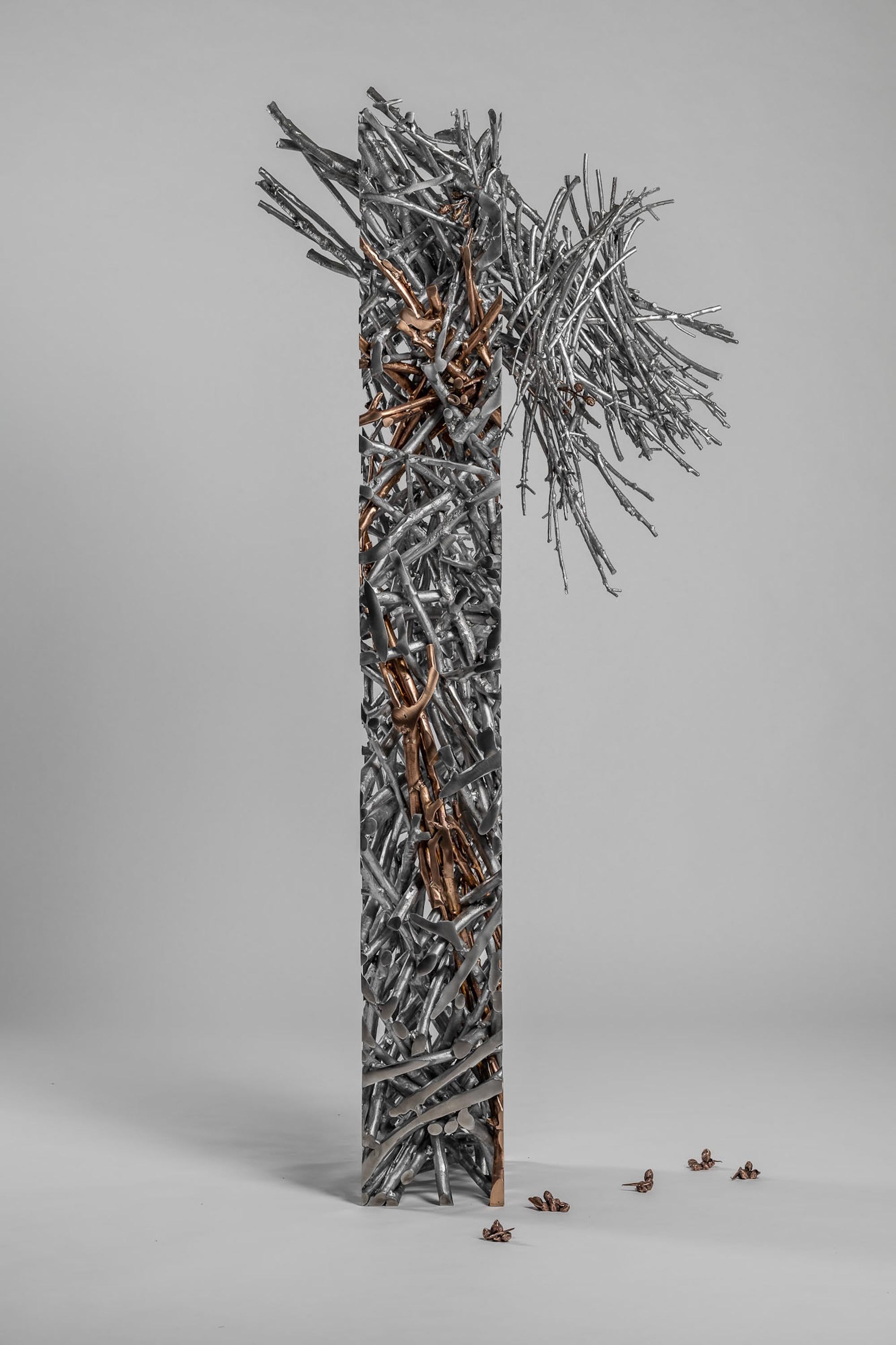 INSTANT TREE OLIVES (2024) is a sculpture by Czech artist Ondřej Oliva.
In this sculpture, the artist works on an important subject in his production, to which he attributes an important symbolic value: trees. Ondřej reinterprets the shape of trees