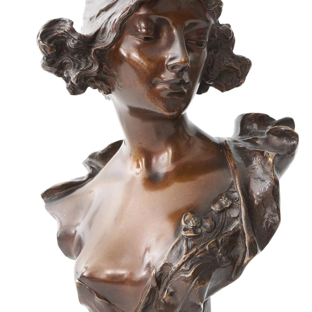 'Ondine' An Art Nouveau Bust by Henri Jacobs (1864-1935) For Sale 7