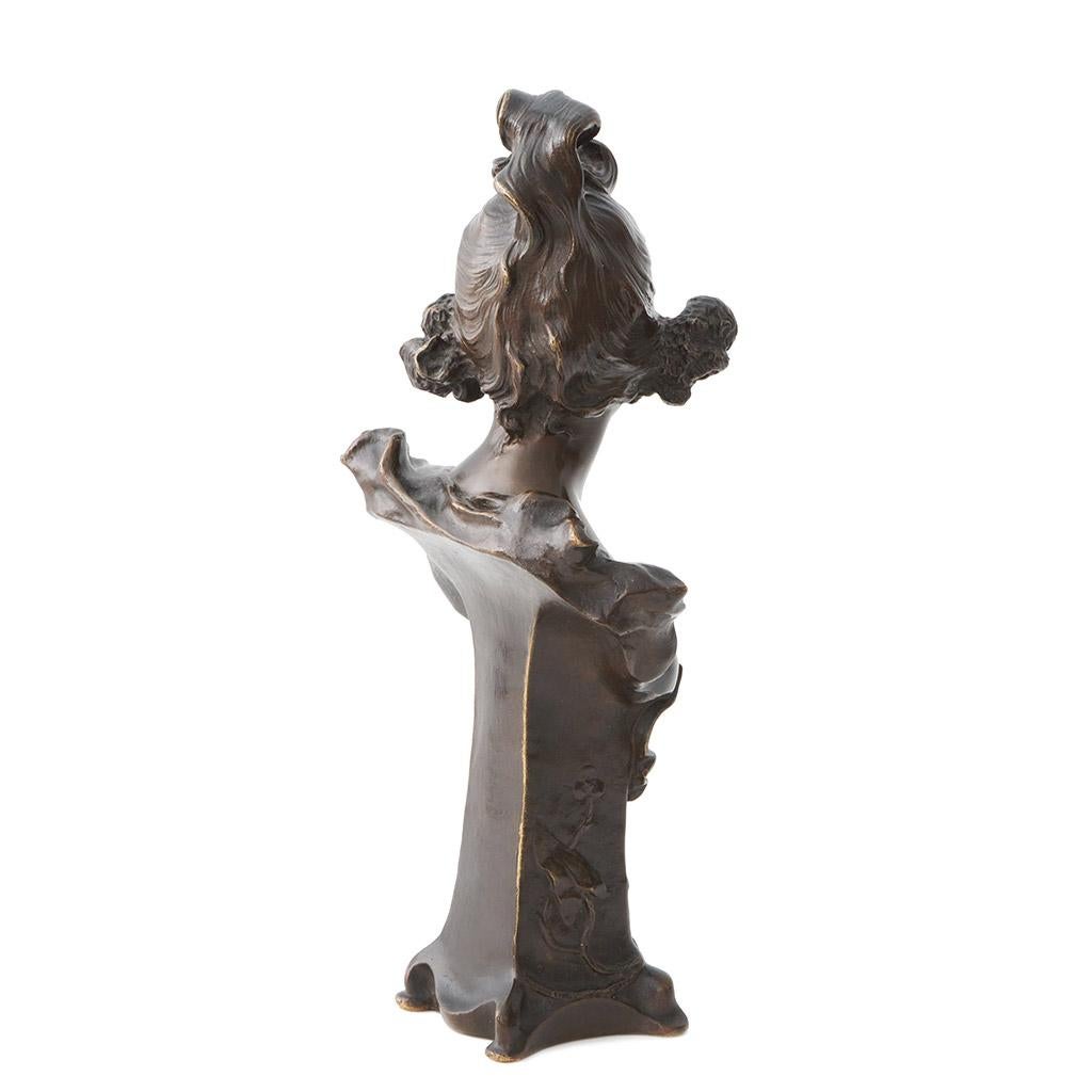 „Ondine“ Eine Jugendstilbüste im Jugendstil von Henri Jacobs (1864-1935) (Bronze) im Angebot