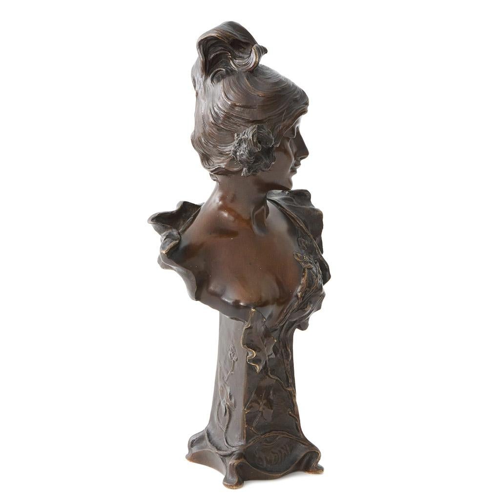 'Ondine' An Art Nouveau Bust by Henri Jacobs (1864-1935) For Sale 3