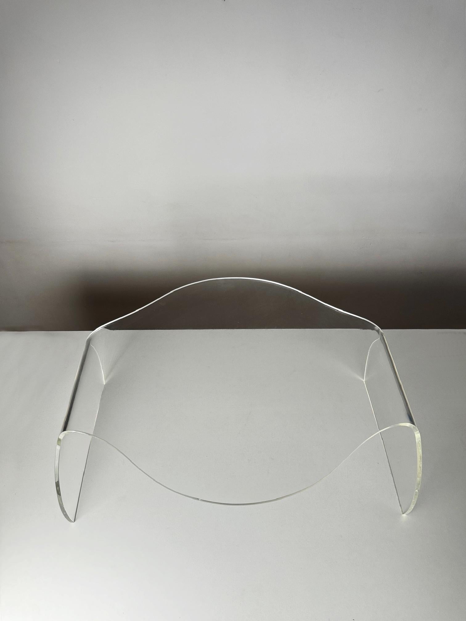 Conception de table basse Ondine par Danielle Quarante en 1969 1