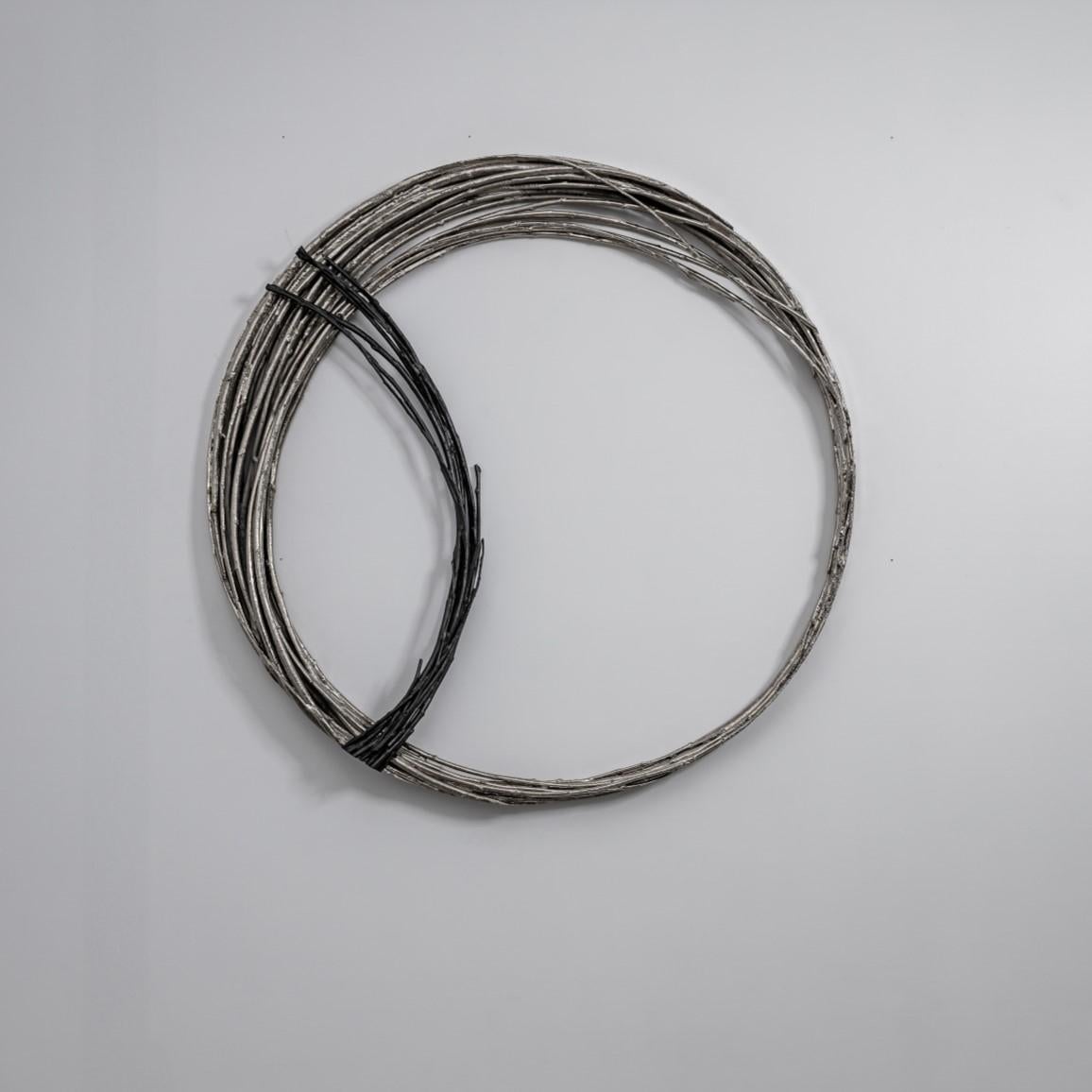 eternAL I de Ondřej Oliva - Grande sculpture en aluminium, contrastes, figuratif en vente 1