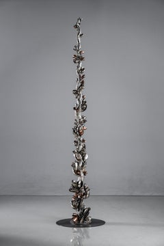 «Instant Moules II», de Ondřej Oliva: gran escultura metálica, columna, conchas marinas