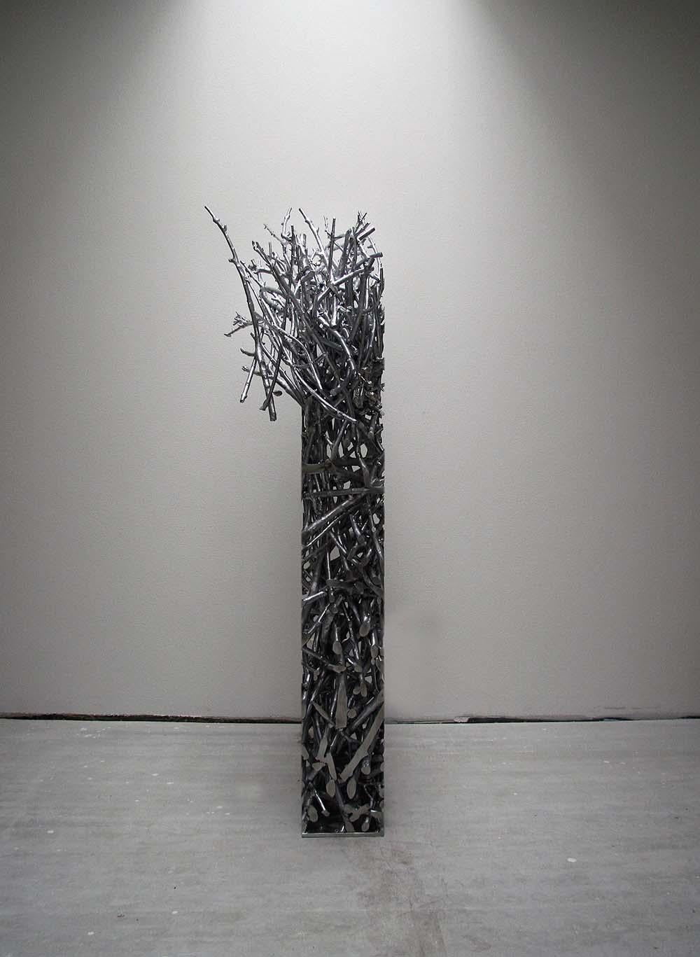 Instant Tree Burja by Ondřej Oliva - Grande sculpture en aluminium et nickel en vente 4
