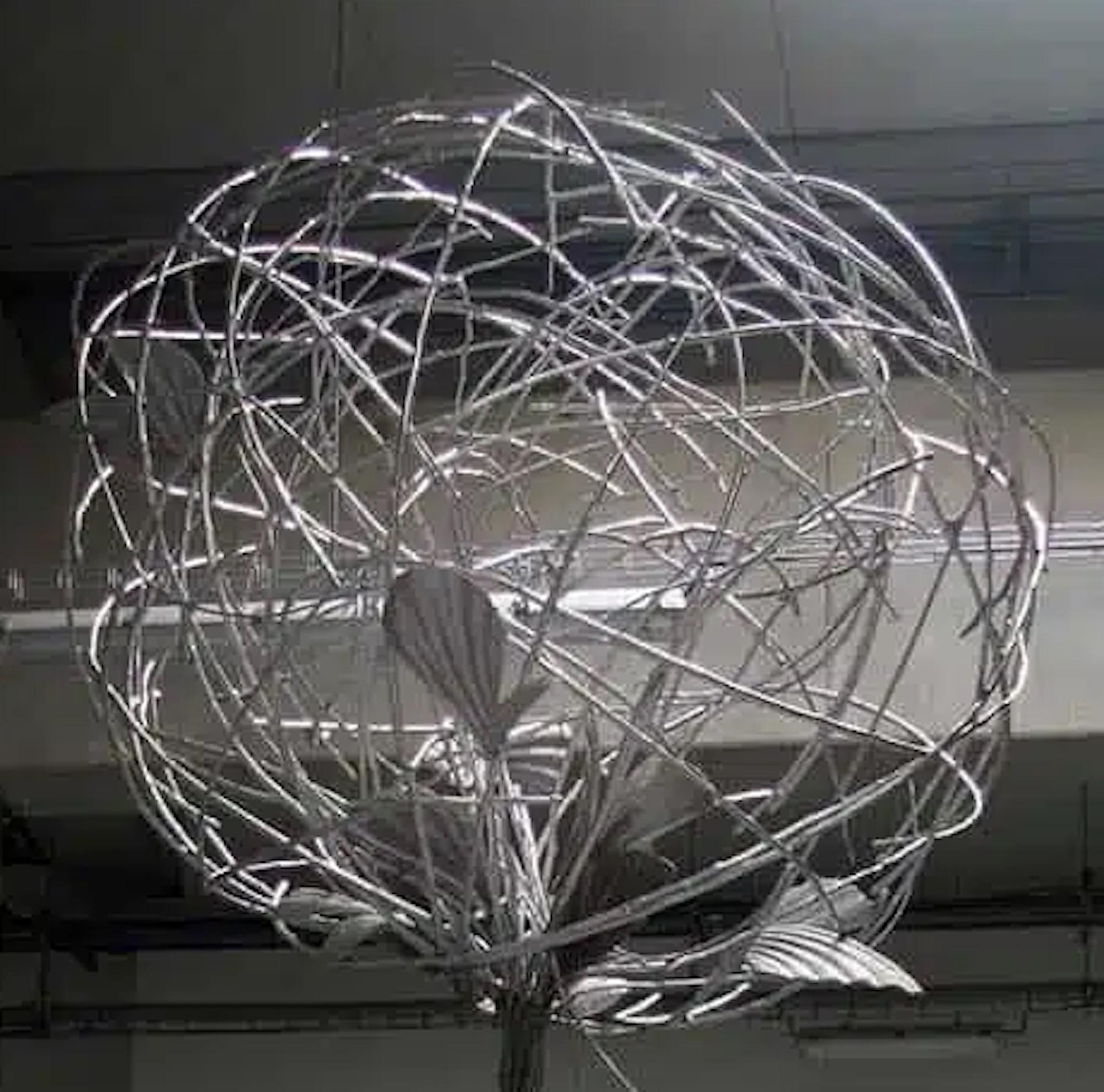 Tree in the Box di Ondřej Oliva - scultura monumentale in alluminio, metallo argentato in vendita 6