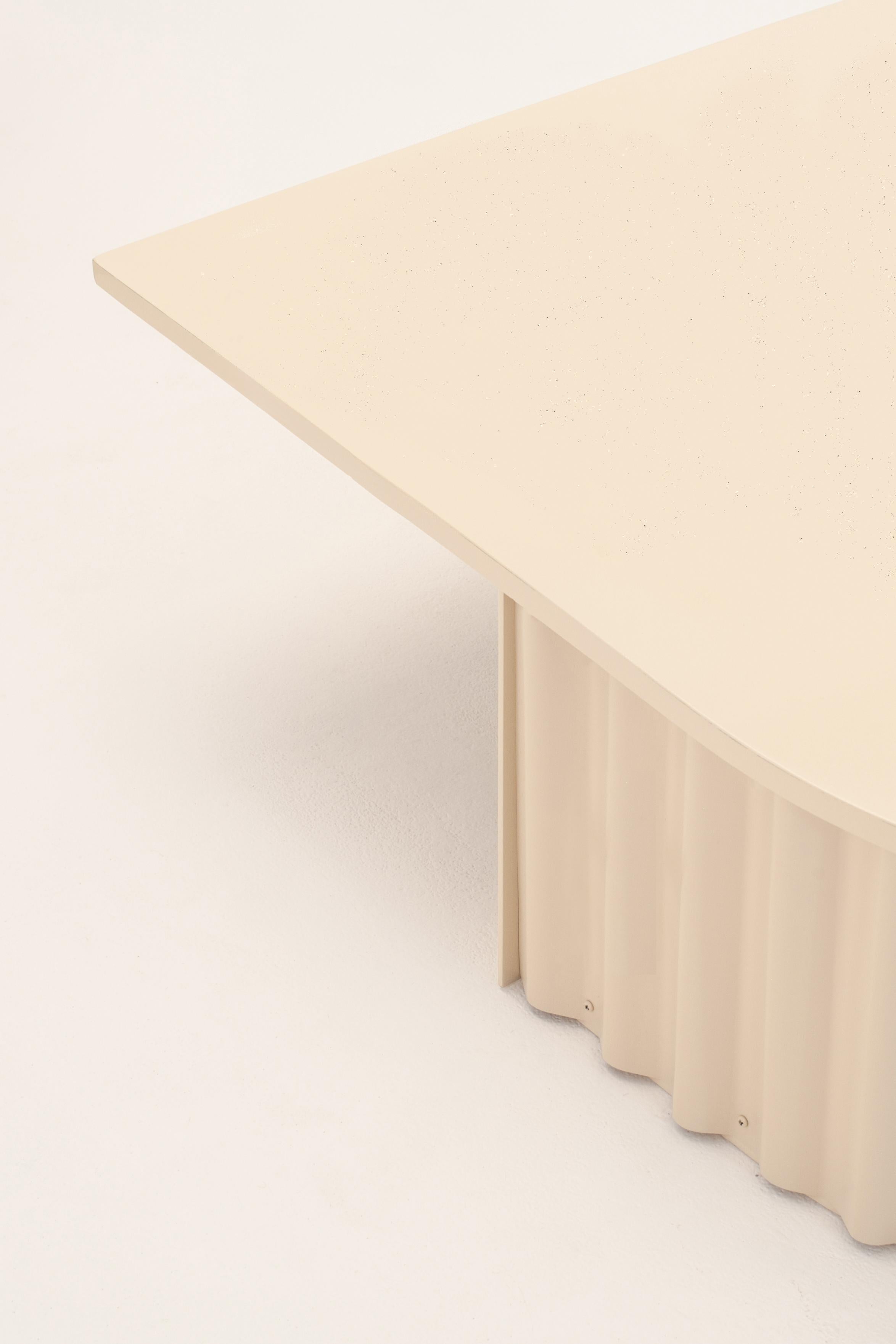 Table d'appoint et table basse Ondula de Flatwig Studio en vente 2