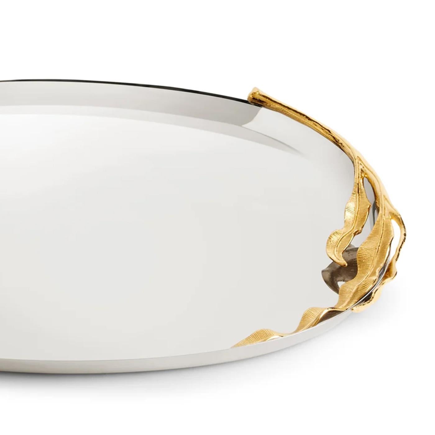 Hand-Crafted Ondulated Leaves Large Tray For Sale