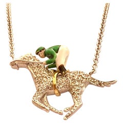 One One '1' Halskette aus 18 Karat Weißgold, "JOCKEY"" Diamanten/Enemel, England, 1950
