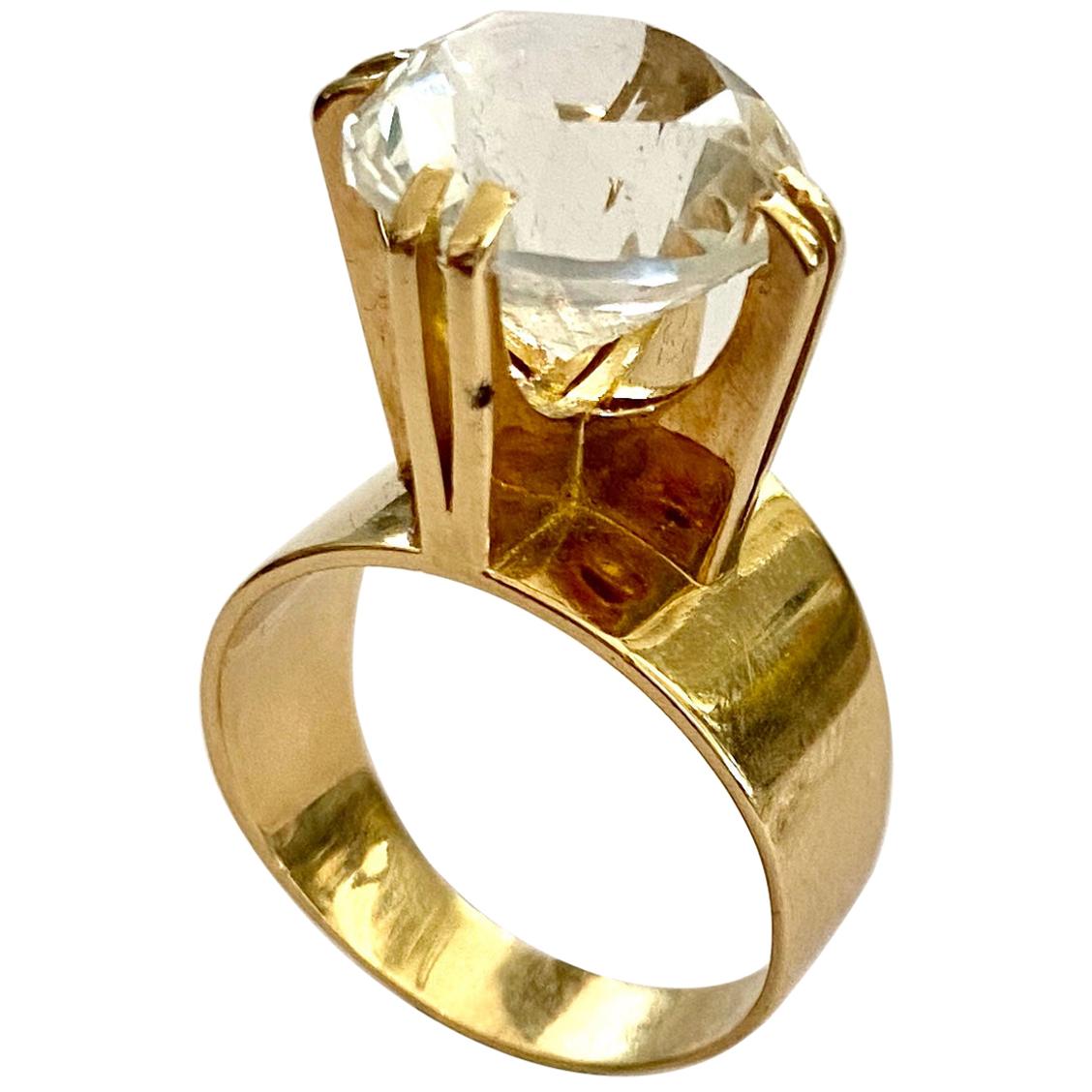 One '1' 18 Karat Yellow Gold Ring Set with One Rock Crystal, Germany, 1970