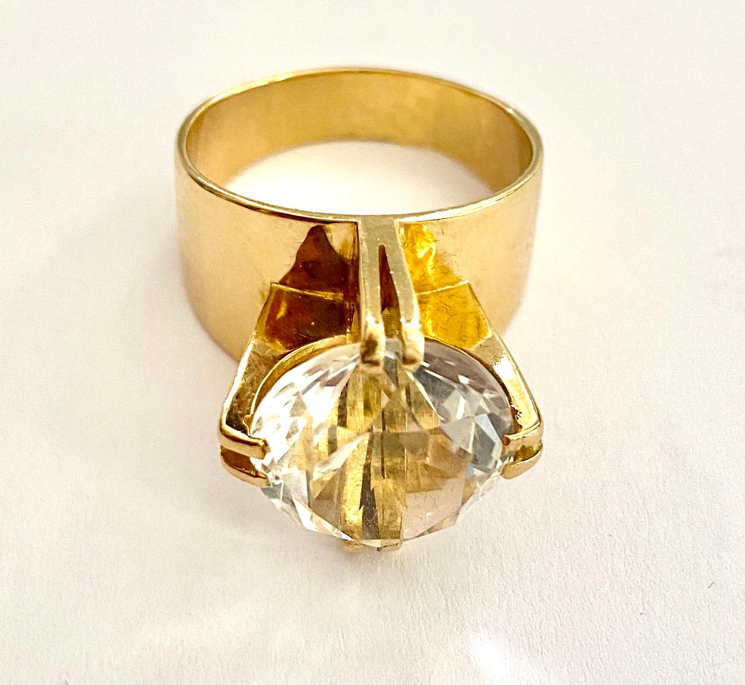 Mixed Cut One '1' 18 Karat Yellow Gold Ring Set with One Rock Crystal, Germany, 1970