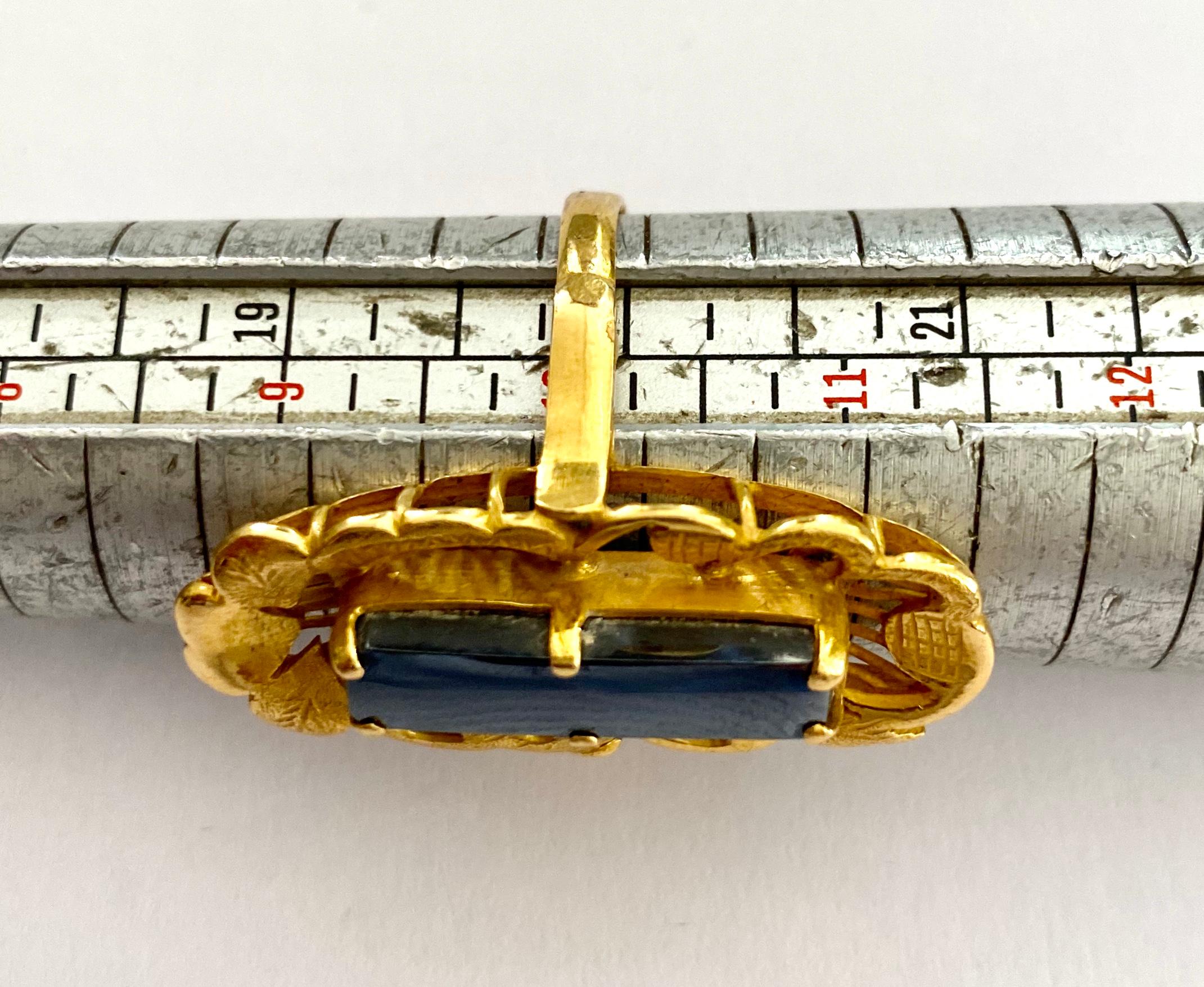 One '1' 20 Karat Yellow Gold Ring with One Hematite Stone, Indonesia, 1935 In Good Condition In Heerlen, NL