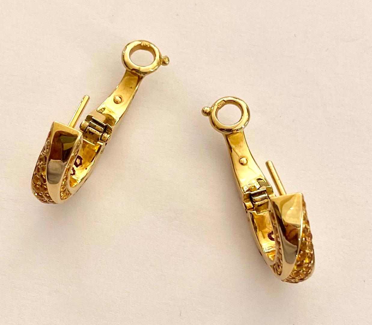 Modern One '1' Pair of 18 Karat Gold Earrings, Yellow sapphires, 