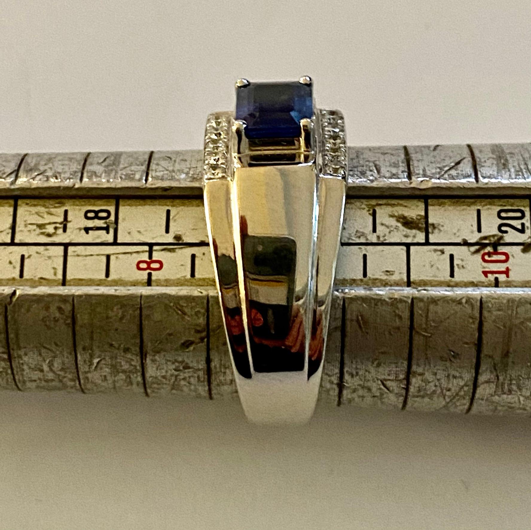 Modern One 18 Karat White Gold Sapphire/Diamond Ring