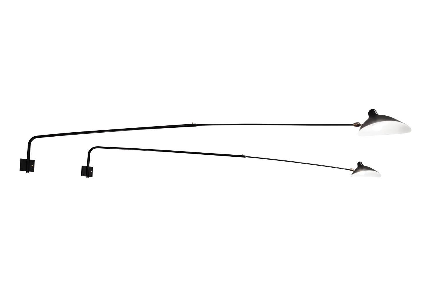 Mid-Century Modern Serge Mouille - Applique tournante avec 1 bras long en noir - EN STOCK ! en vente