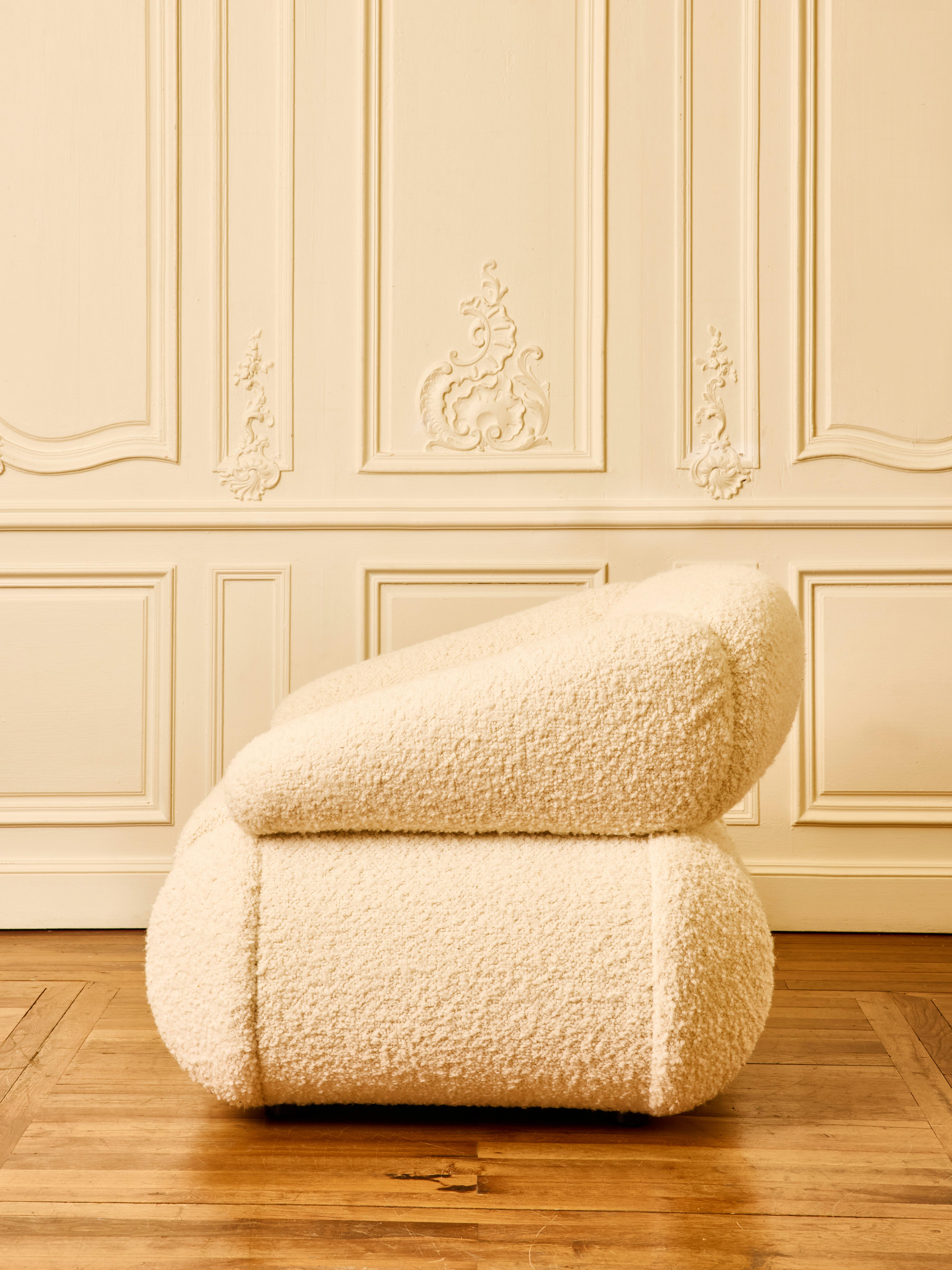 Ein Sessel von Studio Glustin (Moderne der Mitte des Jahrhunderts) im Angebot