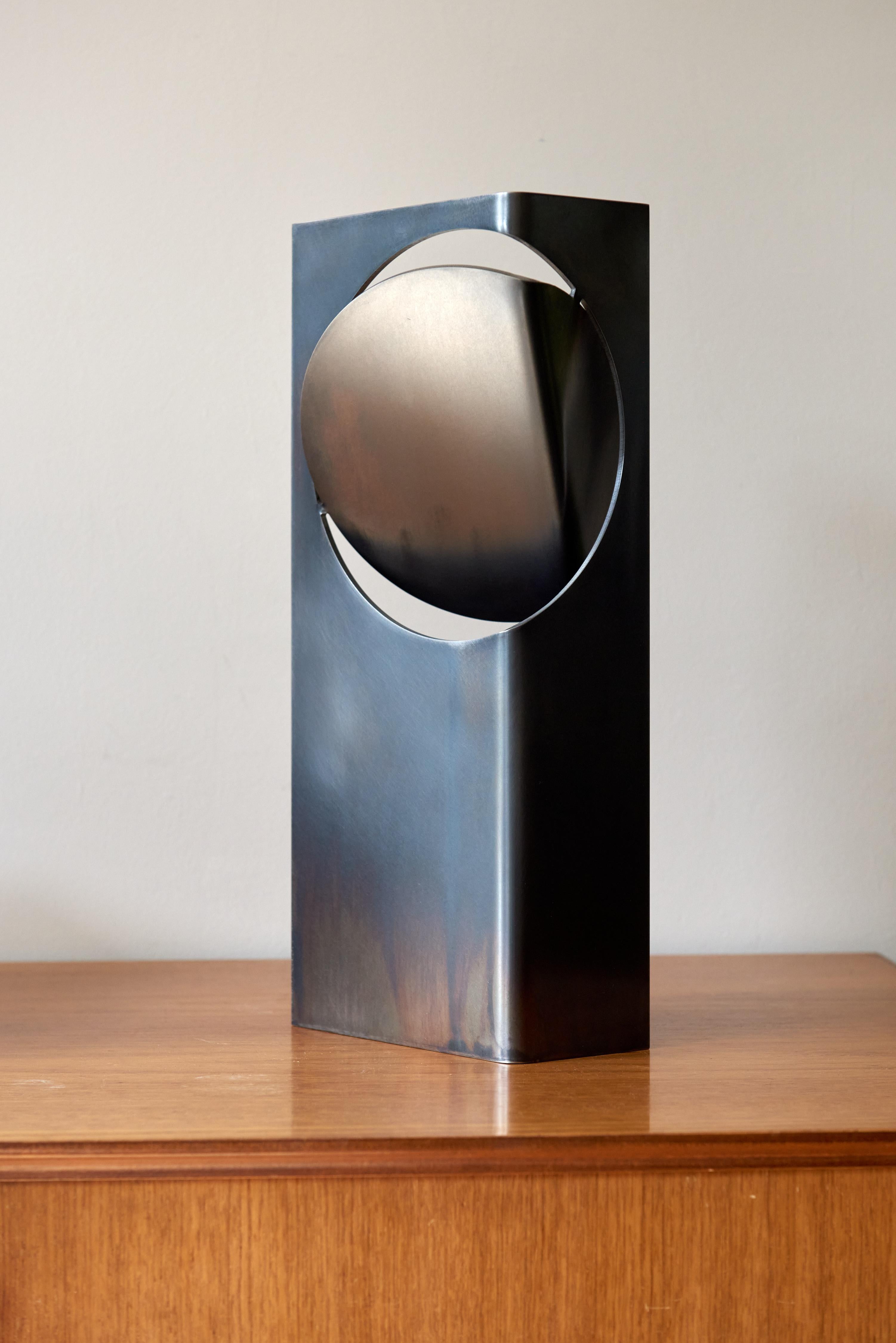 ONE ASYMMETRIC Table Light Stainless Steel Rich Black Patina by Frank Penders For Sale 5
