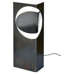 ONE ASYMMETRIC Table Light Acier inoxydable Rich Black Patina by Frank Penders