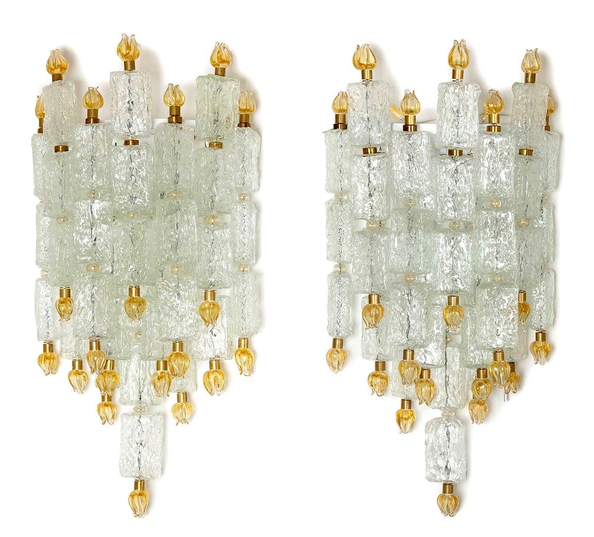 Glasblöcke von Barovier & Toso mit goldenen Tulpen-Wandleuchtern, 1940 (Italienisch) im Angebot