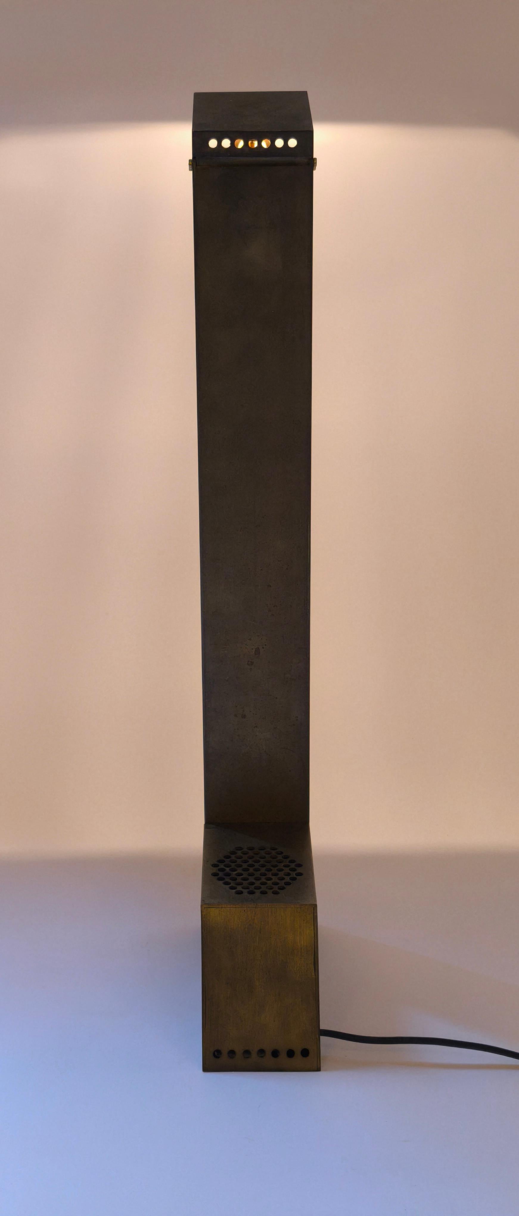 Una lampada in ottone EBERHARD design office per Atelier CHERET anni '70 - Francia in vendita 6