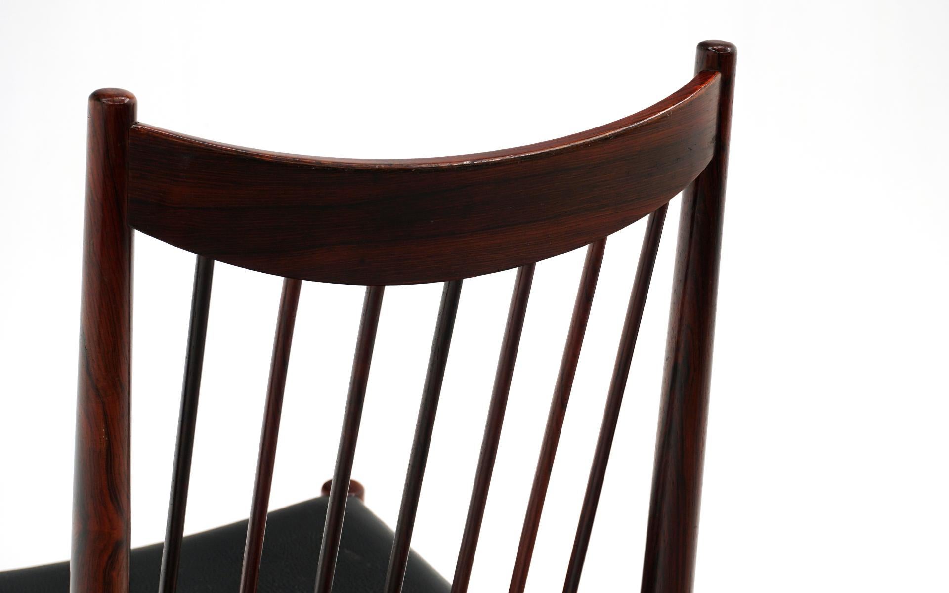 One Brazilian Rosewood Dining Chair Model 422 by Arne Vodder for Sibast, Signed. For Sale 3