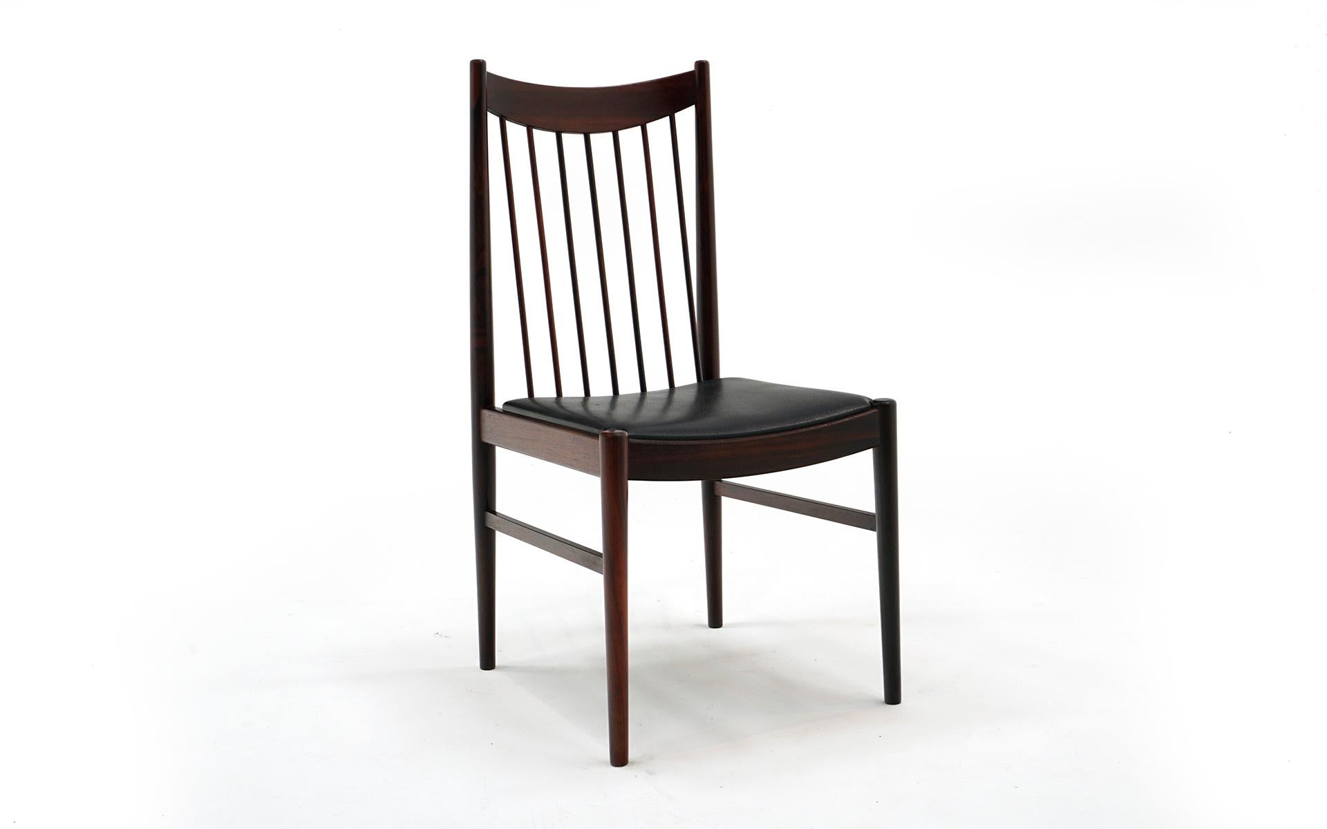 Scandinavian Modern One Brazilian Rosewood Dining Chair Model 422 by Arne Vodder for Sibast, Signed. For Sale