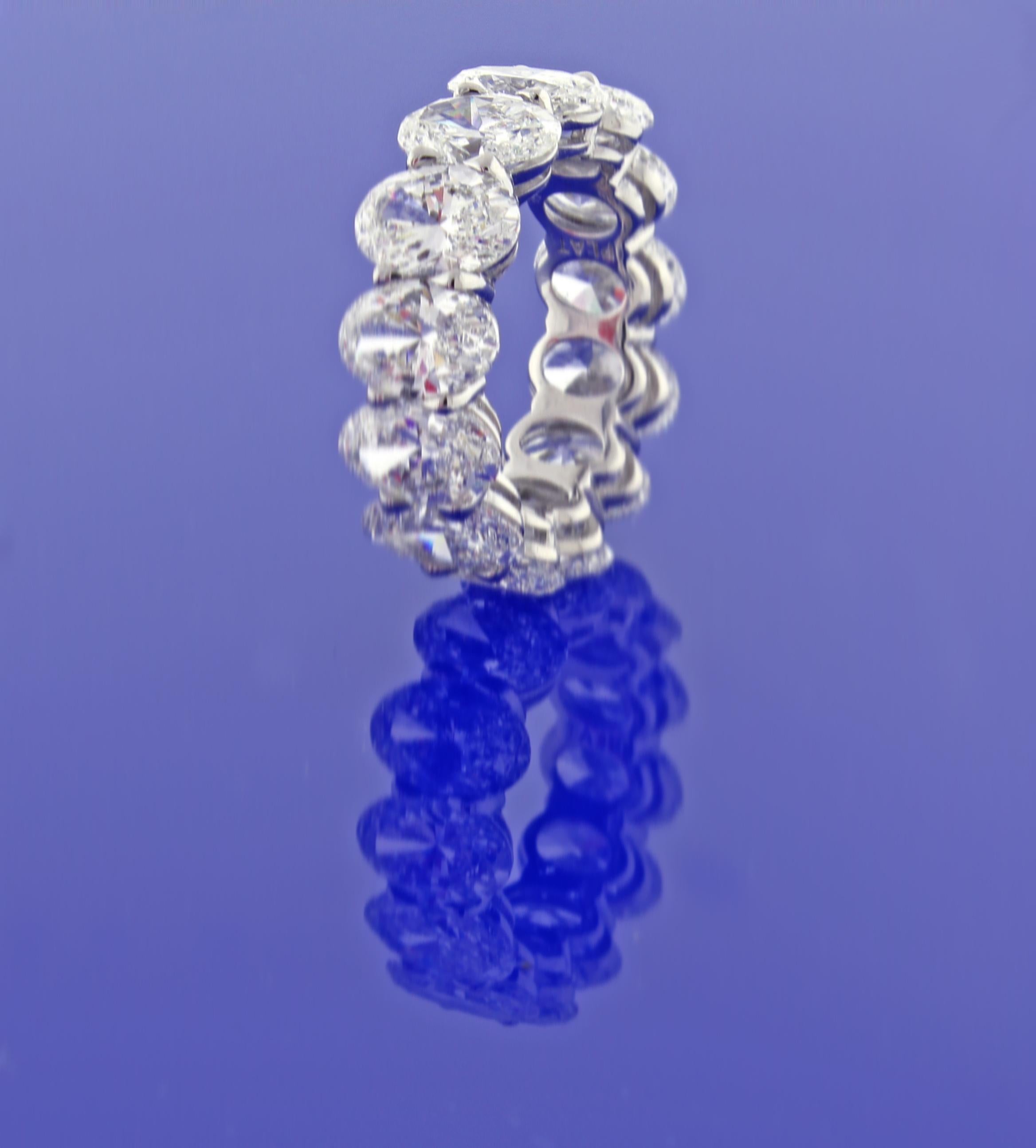 Bague à anneau ovale en diamants d'un carat de chaque G.I.A., par Pampillonia Unisexe en vente