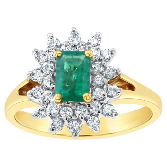 Ein Karat Smaragd & Diamant Halo Verlobungsring