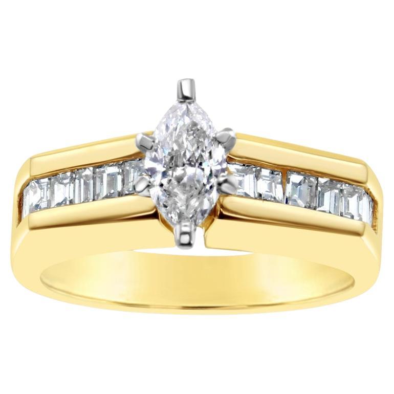Anello di fidanzamento con diamante centrale Marquise e accenti Baguette da un carato