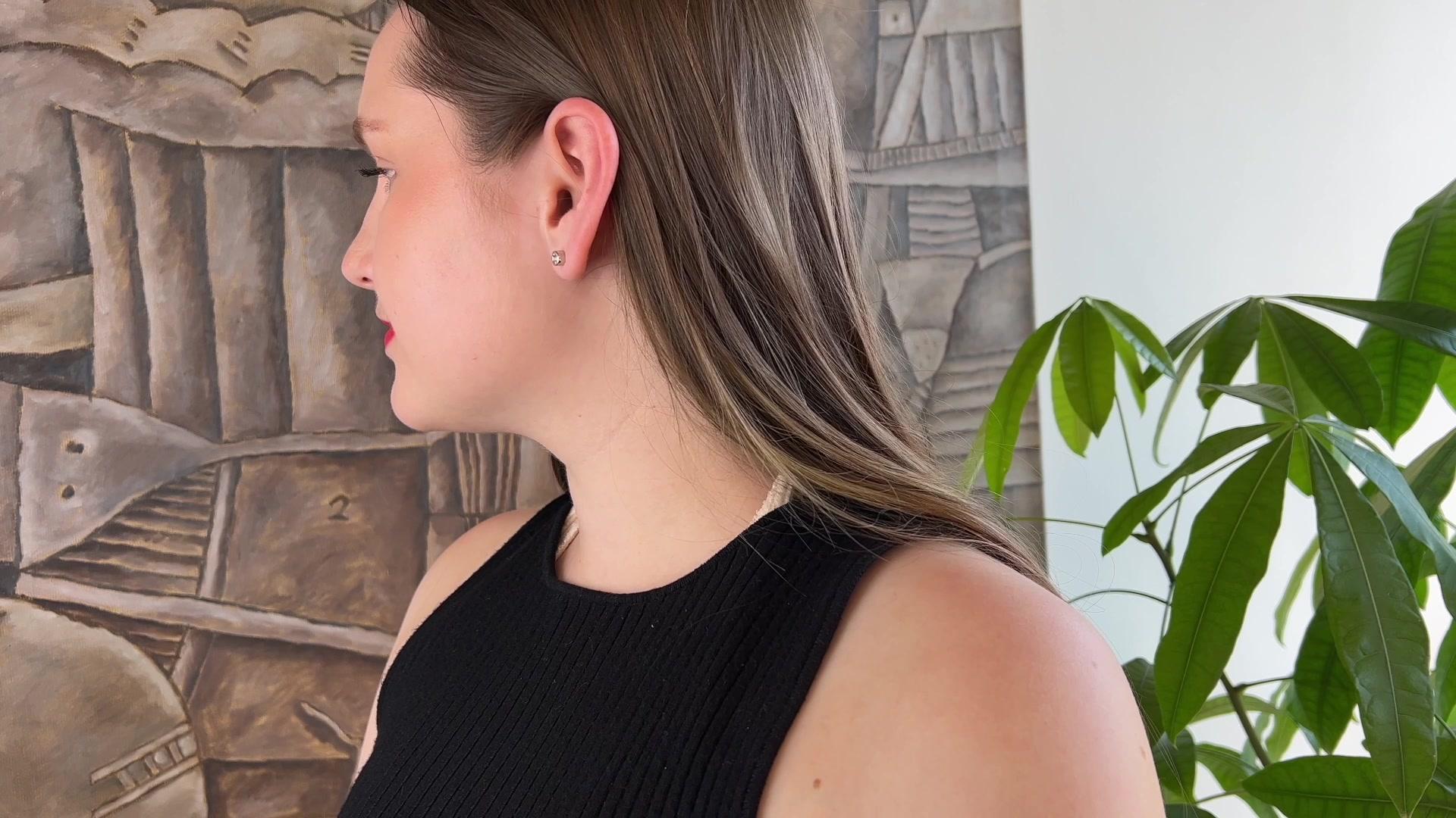 Ohrstecker mit einem Karat Diamanten im alteuropäischen Schliff aus 18 Karat Weißgold im Zustand „Neu“ in Beverly Hills, CA