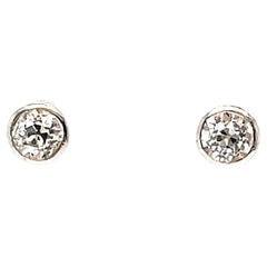 Ohrstecker mit einem Karat Diamanten im alteuropäischen Schliff aus 18 Karat Weißgold