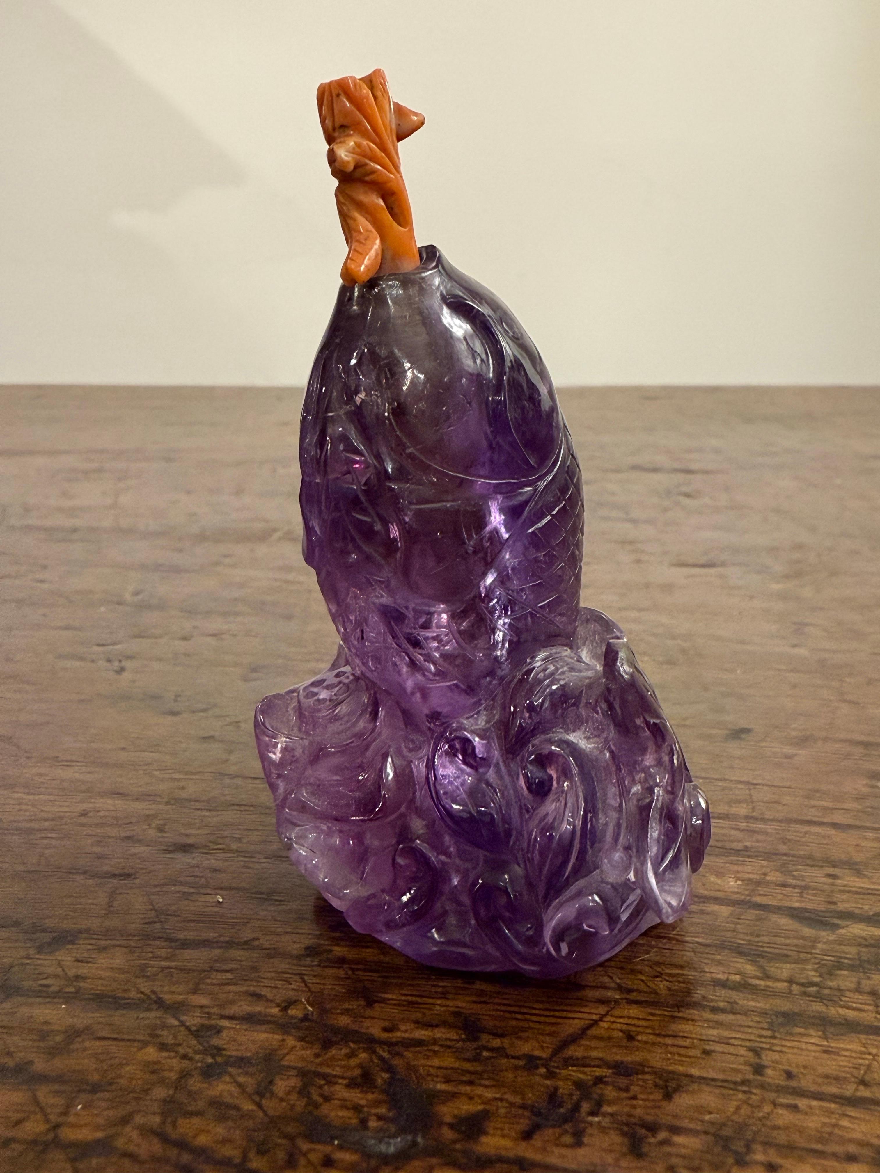 Qing One Chinese Carved Carp Amethyst Snuff bottle, 18th Century For Sale