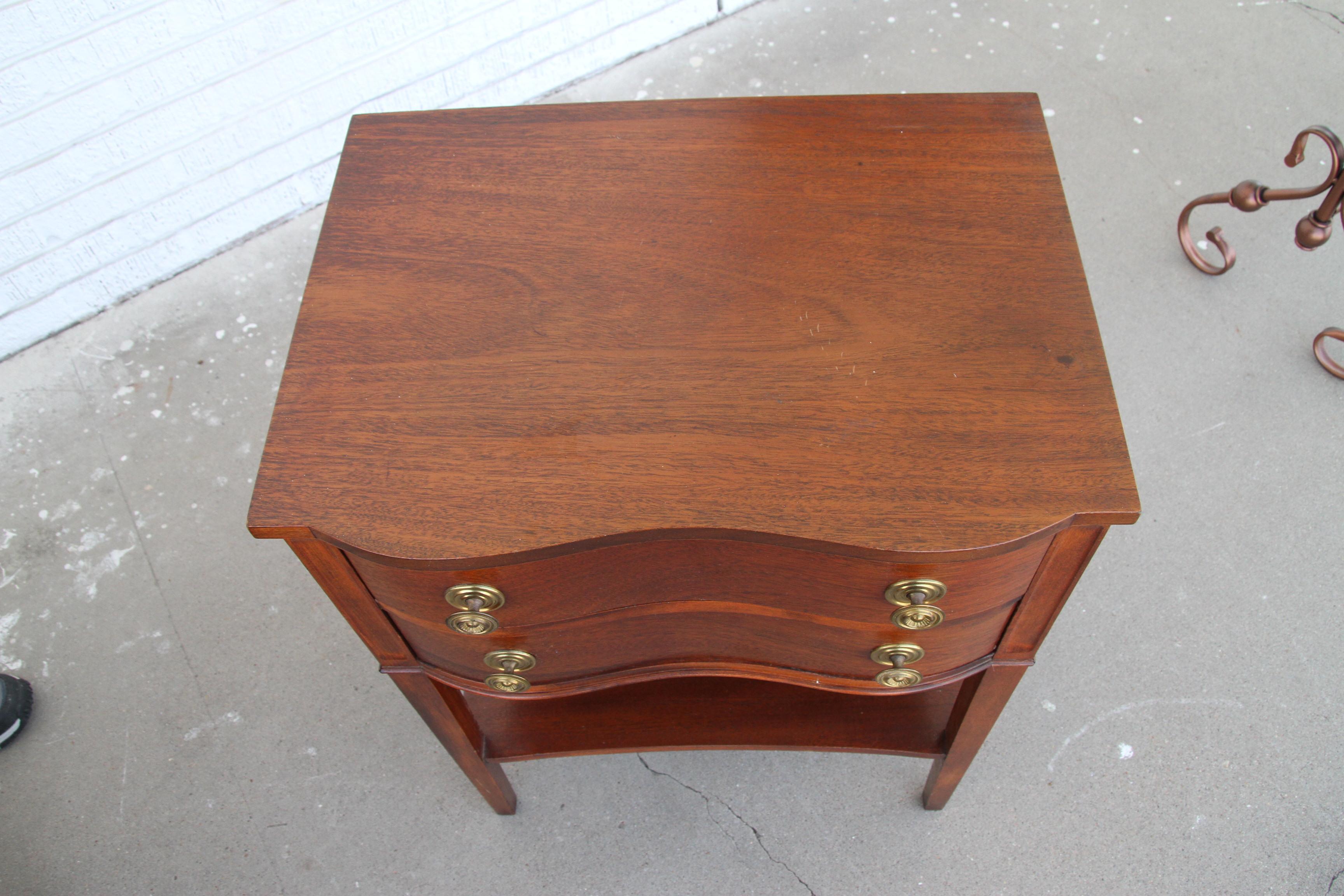 One Chippendale Mahogany Serpentine Front 2-Drawer Side Table In Good Condition For Sale In Pasadena, TX