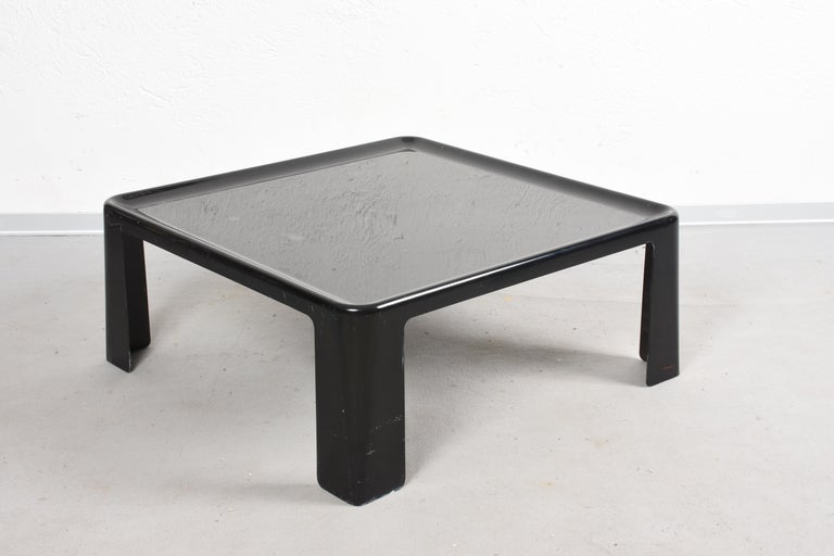 Coffee Table Amanta Fiberglass Black, Bellini Side Table