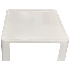 One Coffee Table "Amanta" Fiberglass White by Mario Bellini for C&B Italy 1960s 