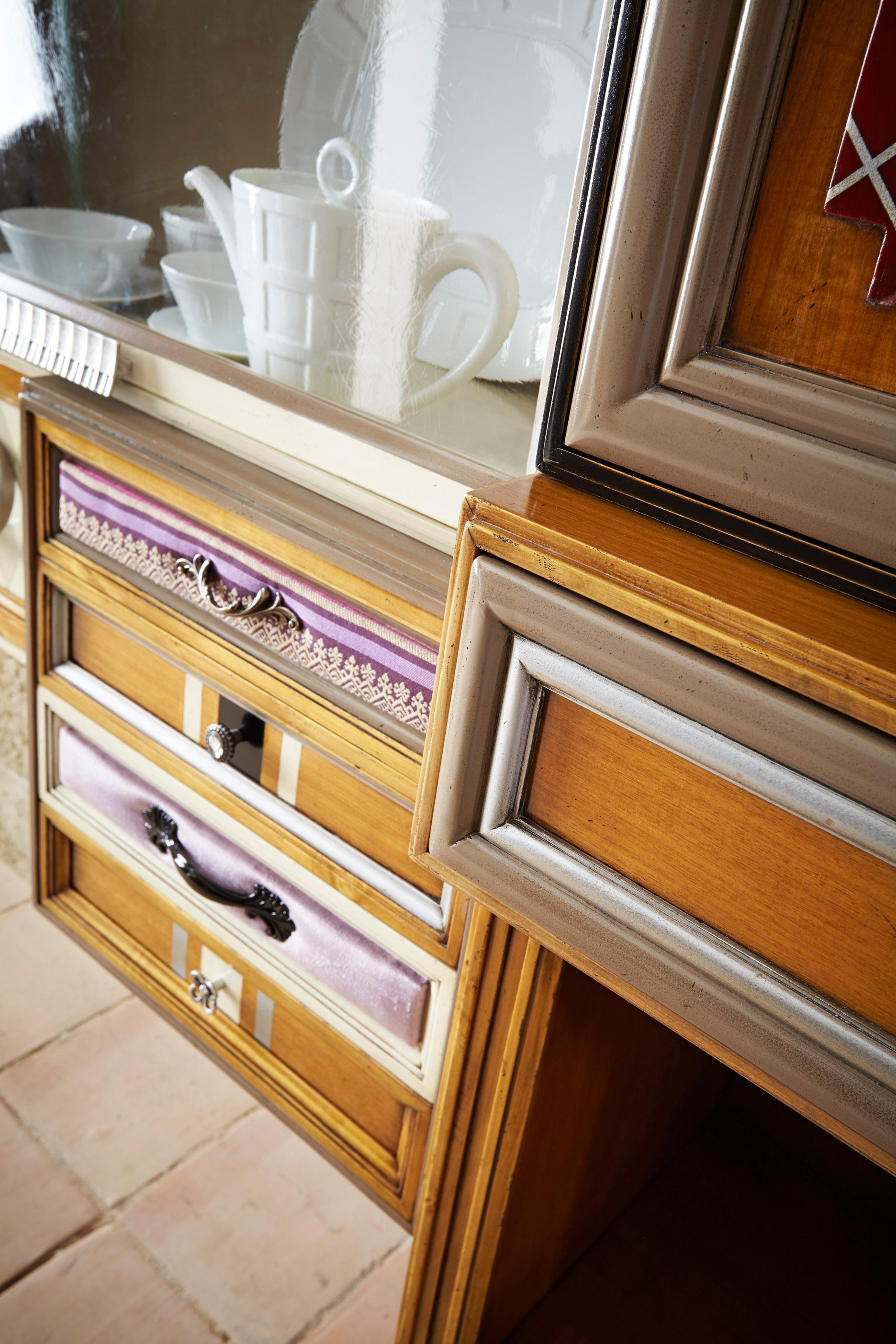 XXIe siècle et contemporain Buffet à une composition par Lola Glamour en vente