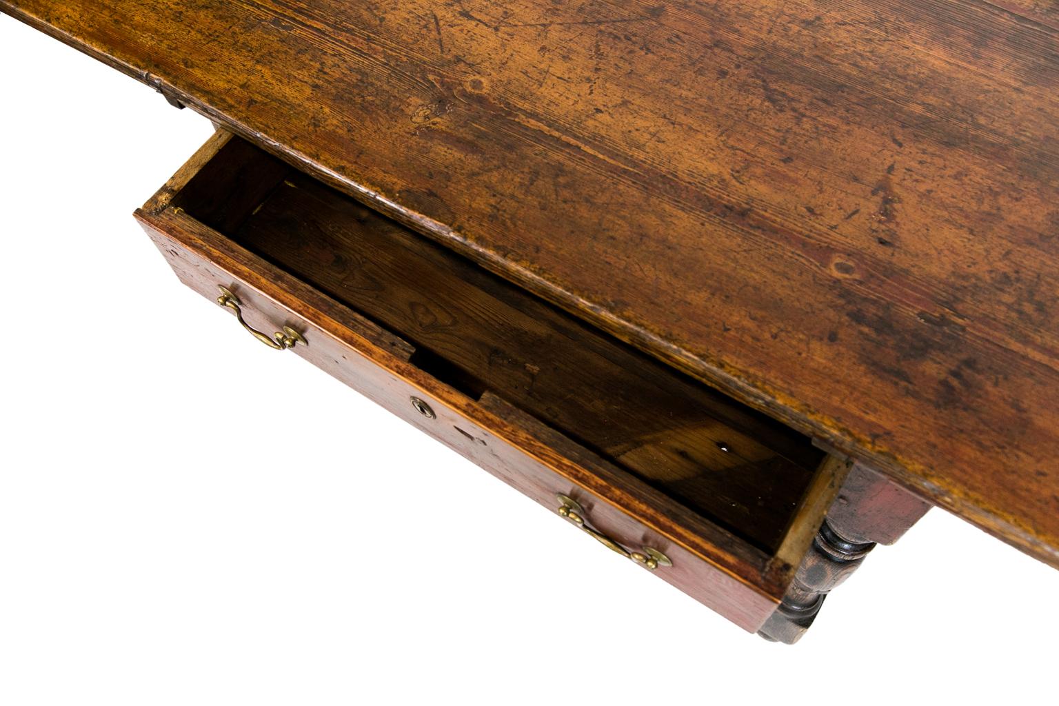 One-Drawer Pine Tavern Table In Good Condition In Wilson, NC