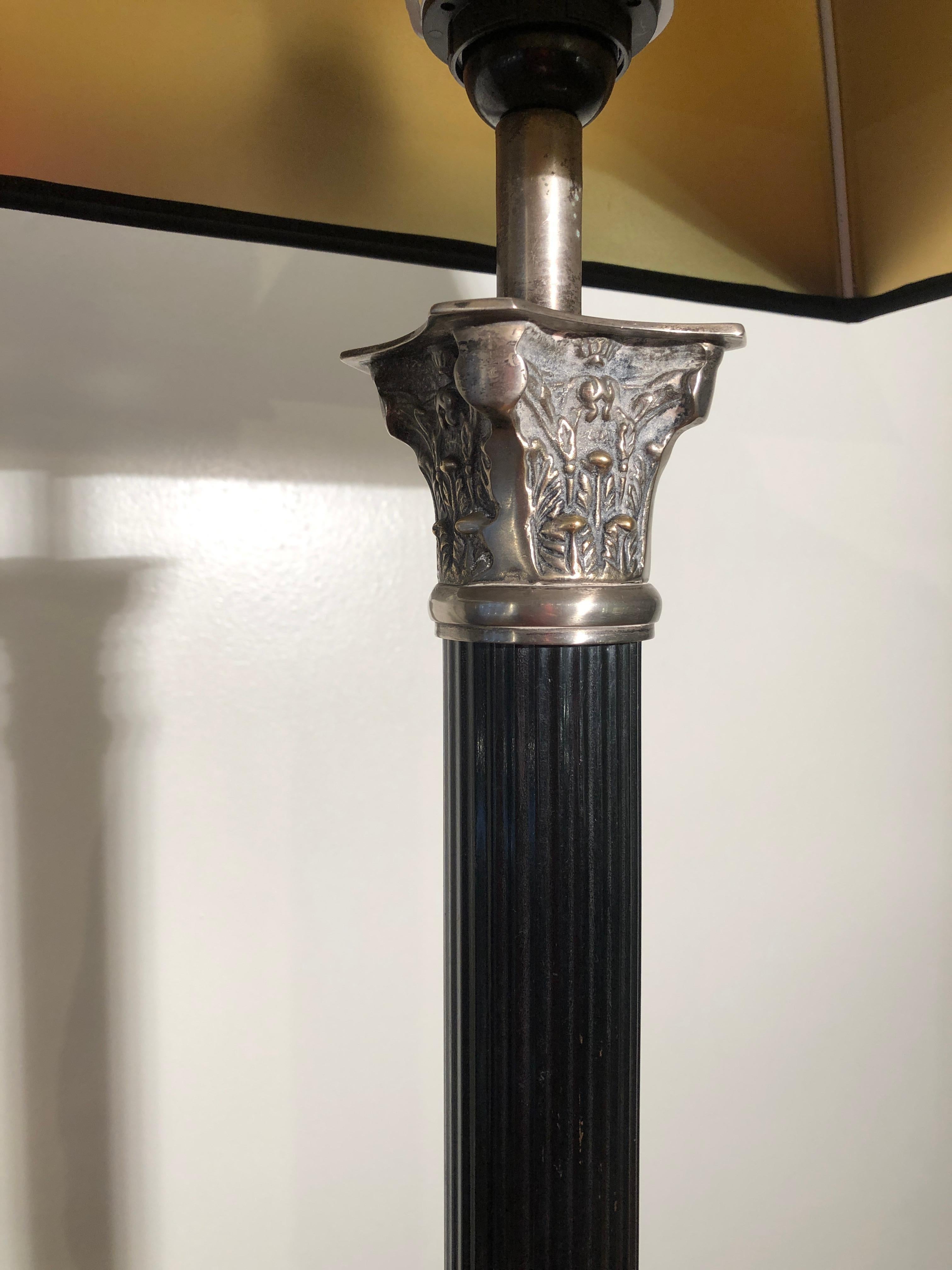 One Empire Style Silvered and Black Engraved Metal Table Lamp, France, 1930s For Sale 1
