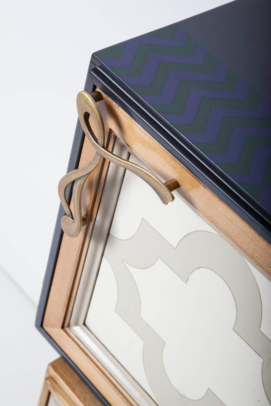 One Entry Cabinet by Lola Glamour In New Condition For Sale In Geneve, CH