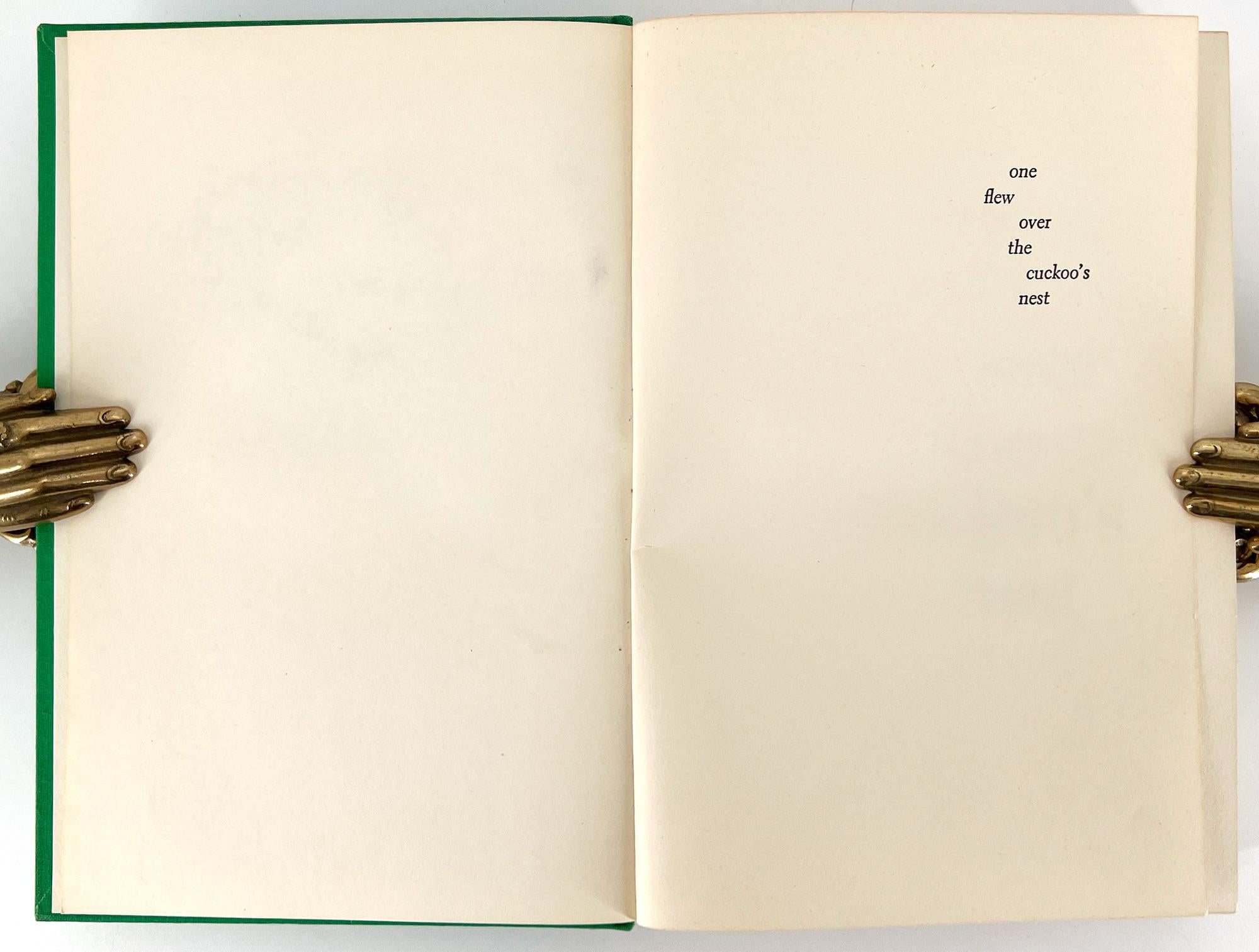 Vol au-dessus d'un nid de coucou par Ken Kesey - Première édition, deuxième édition avec DJ en vente 3