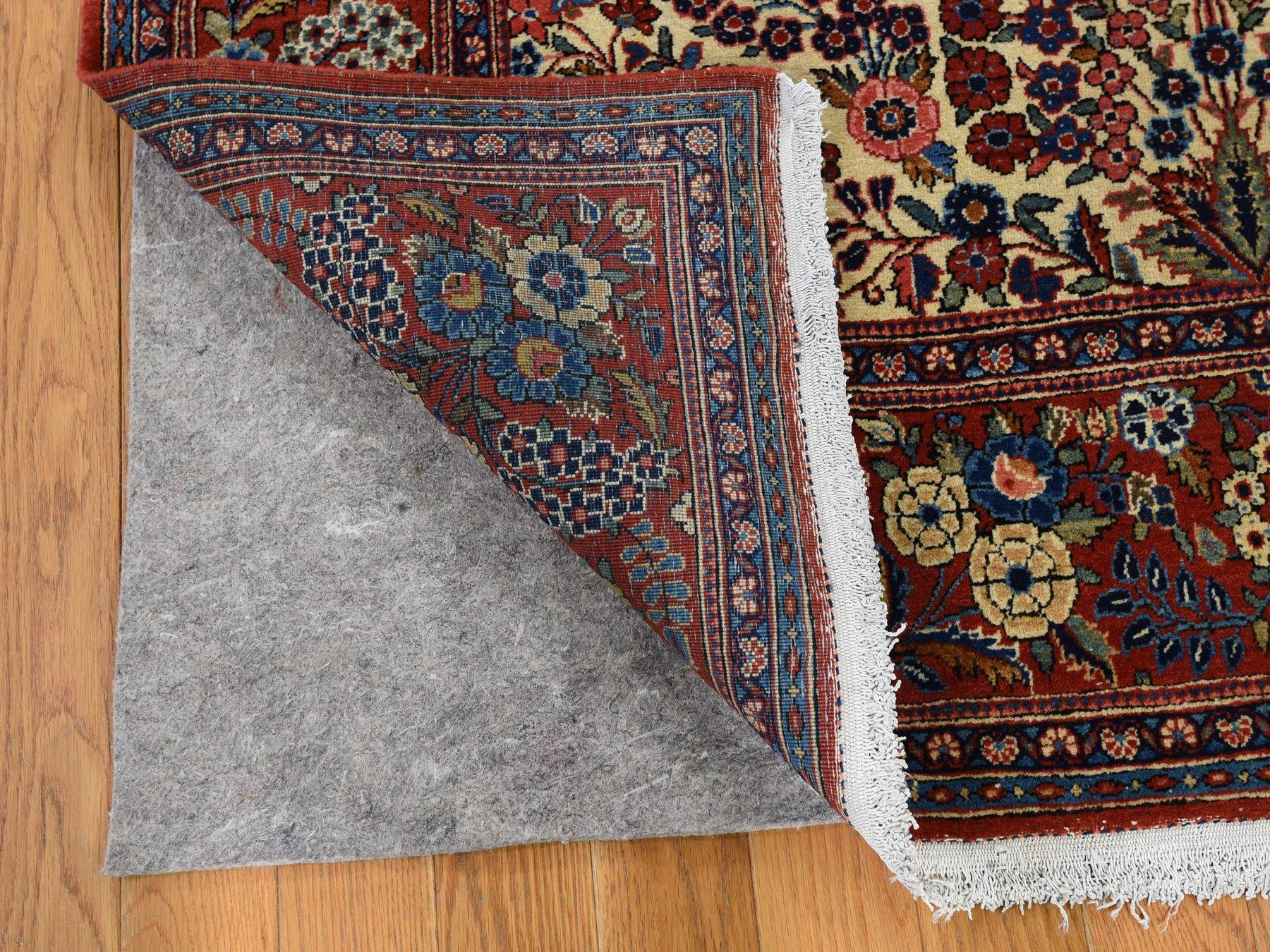 Perse Paire de tapis persans anciens Kashan Exc Cond propres et doux noués à la main en vente
