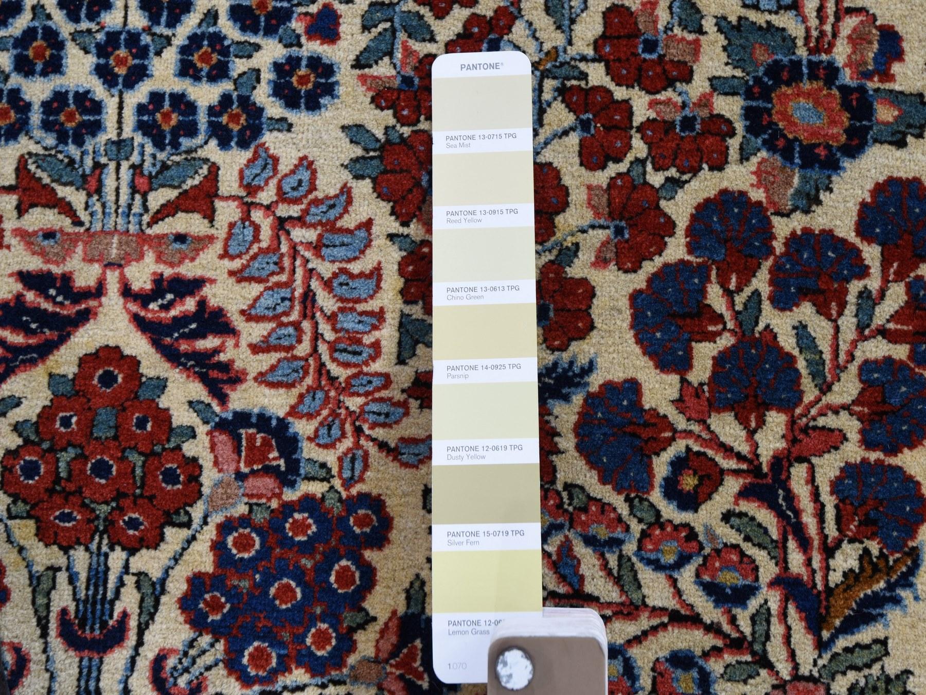 Noué à la main Paire de tapis persans anciens Kashan Exc Cond propres et doux noués à la main en vente