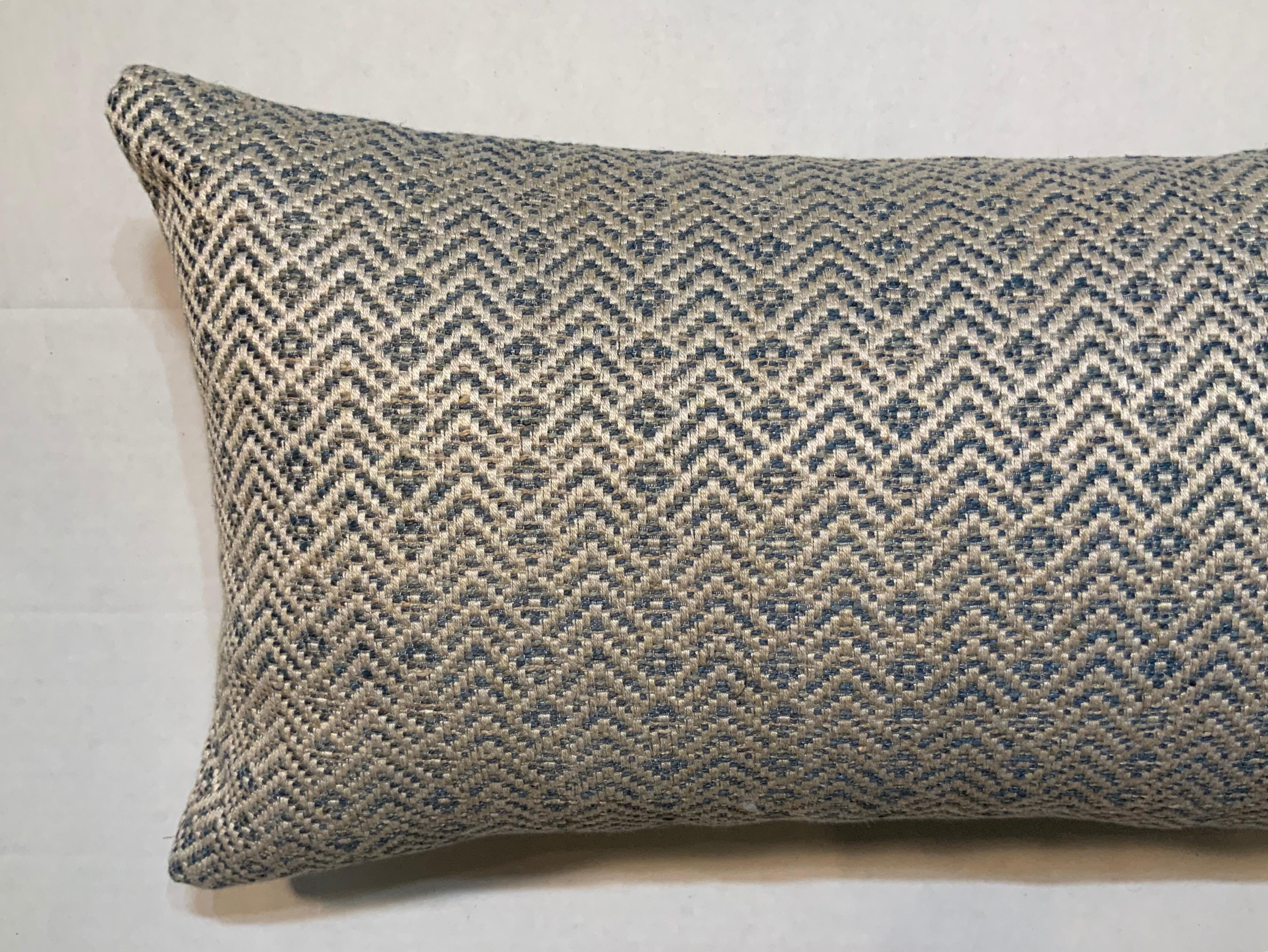 One Geometric Motif Pillow In Good Condition In Delray Beach, FL