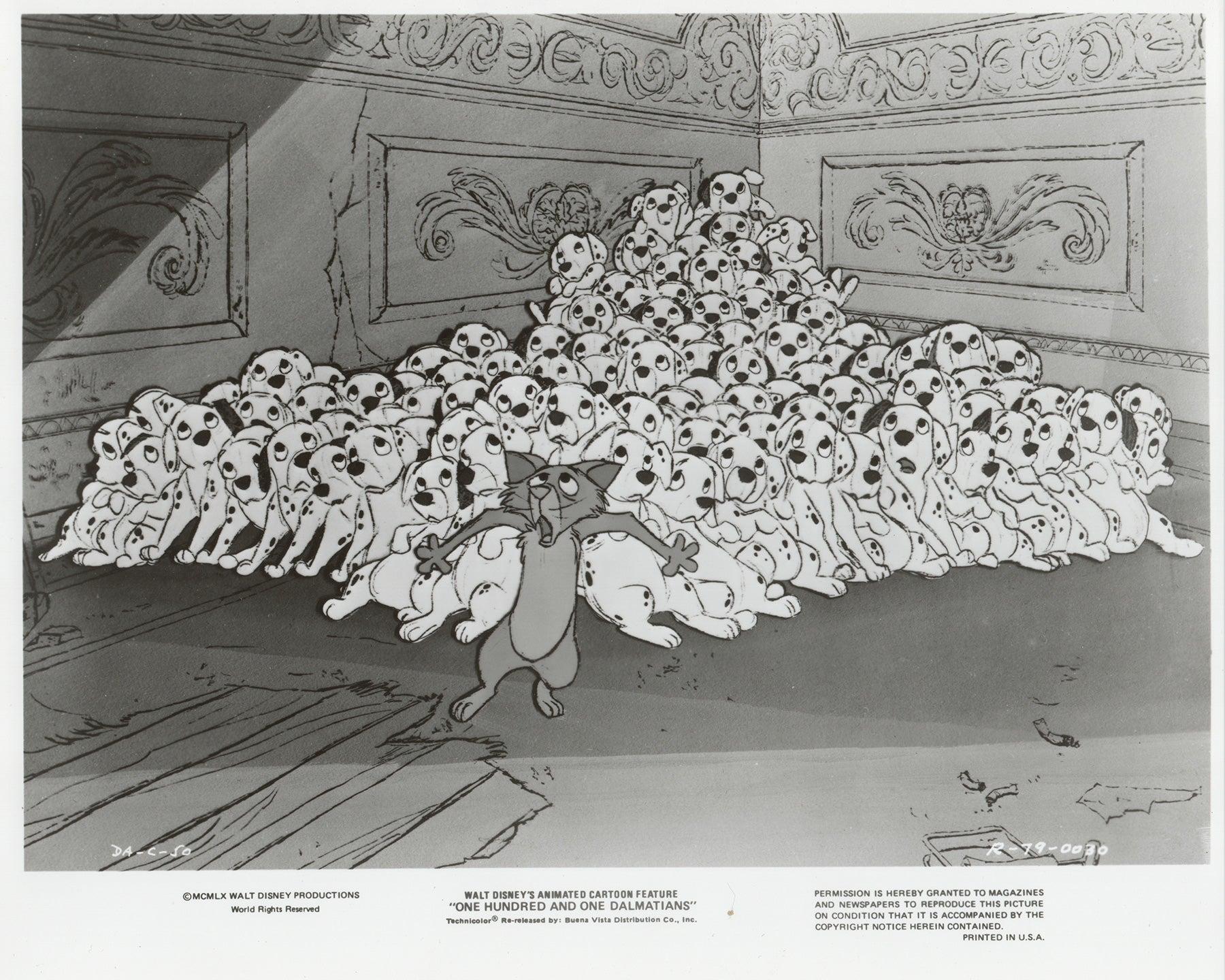 Einhundertundein Dalmatiner (1961) Pressestatement - gerahmt (Holz) im Angebot