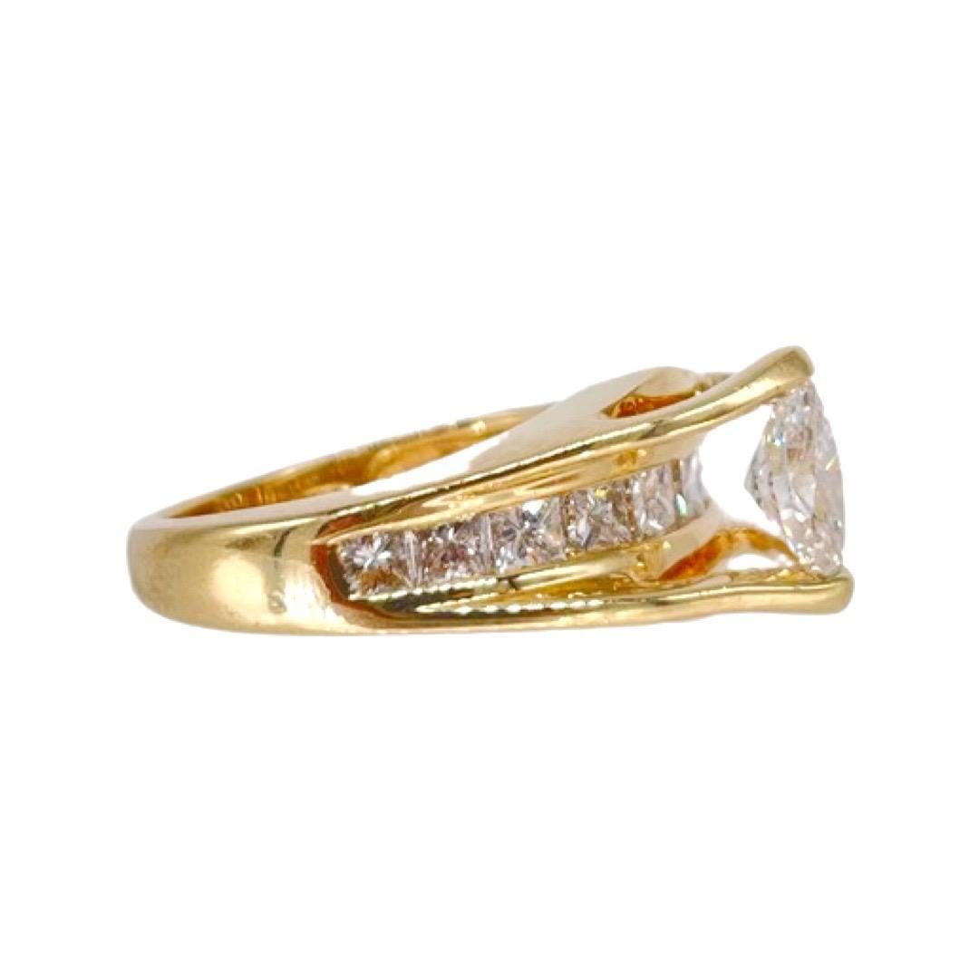 Diamantring mit 10 Diamanten im Prinzessinnenschliff in Marquise-Form, hochprofilig besetzt (Marquiseschliff) im Angebot