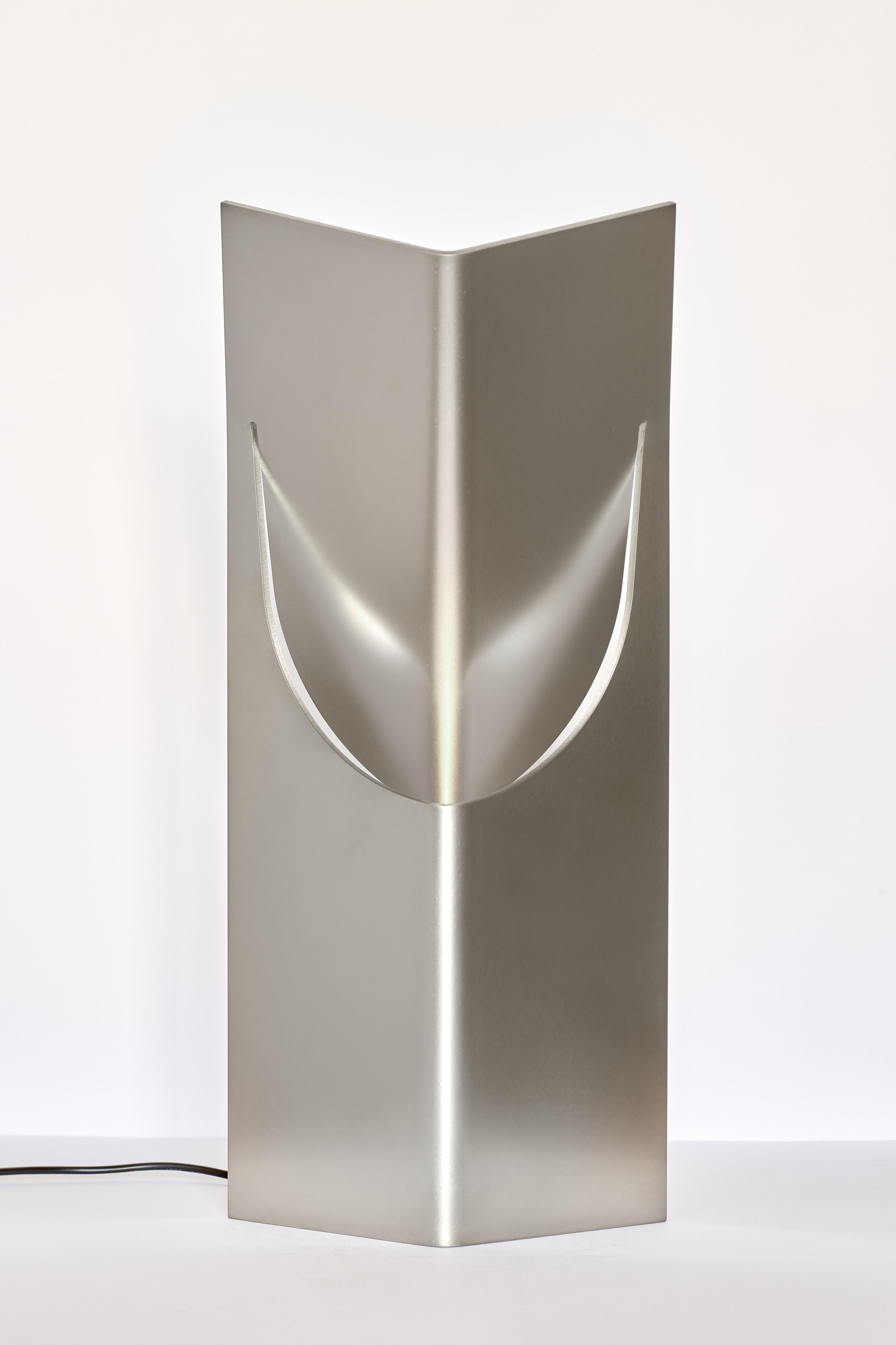 ONE MASK Table Light, Brushed Stainless Steel by Frank Penders In New Condition For Sale In Amsterdam, NL