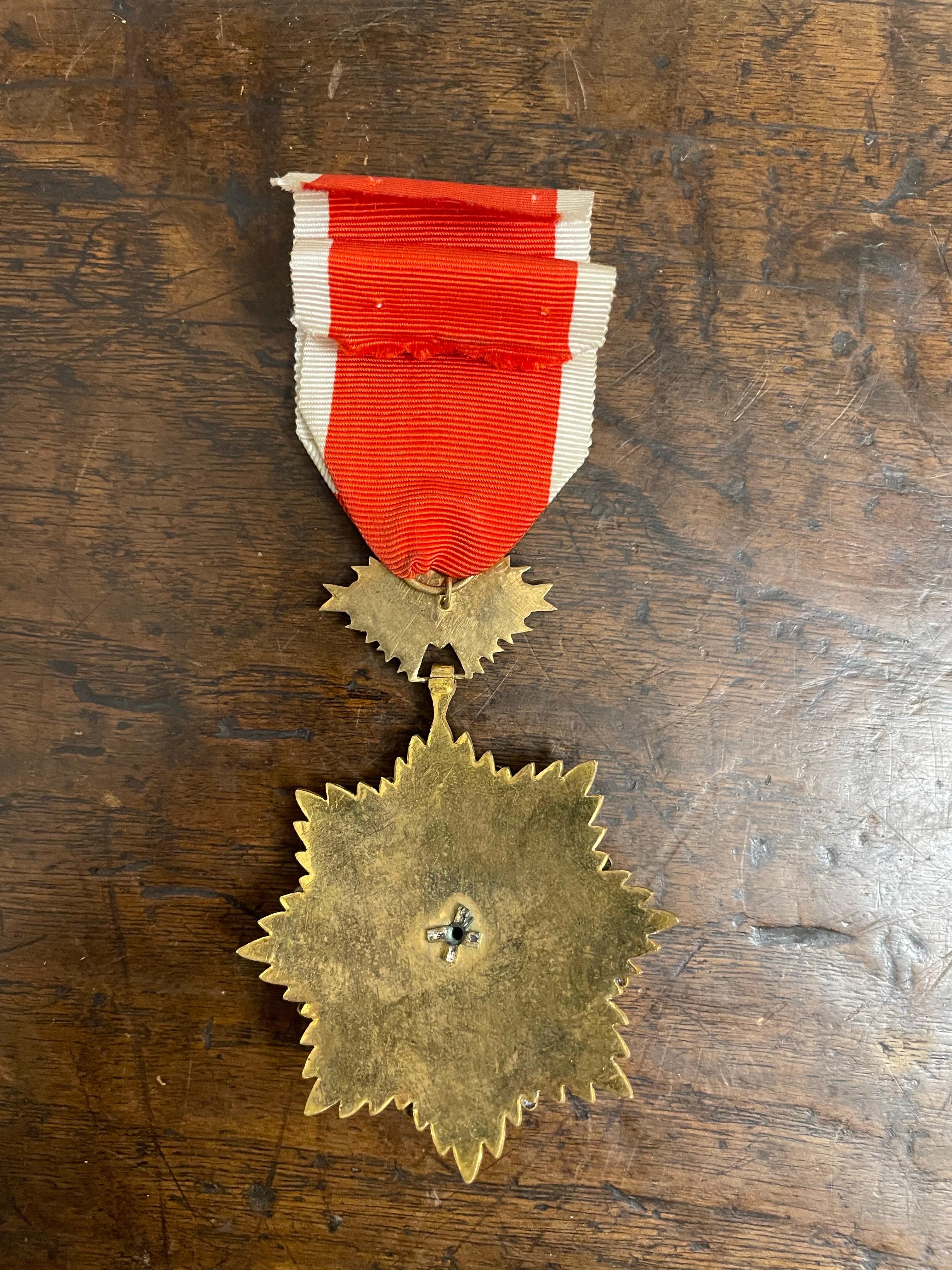 One Medal EXPOSITION, DE TOURS 1904 In Good Condition For Sale In ARMADALE, VIC