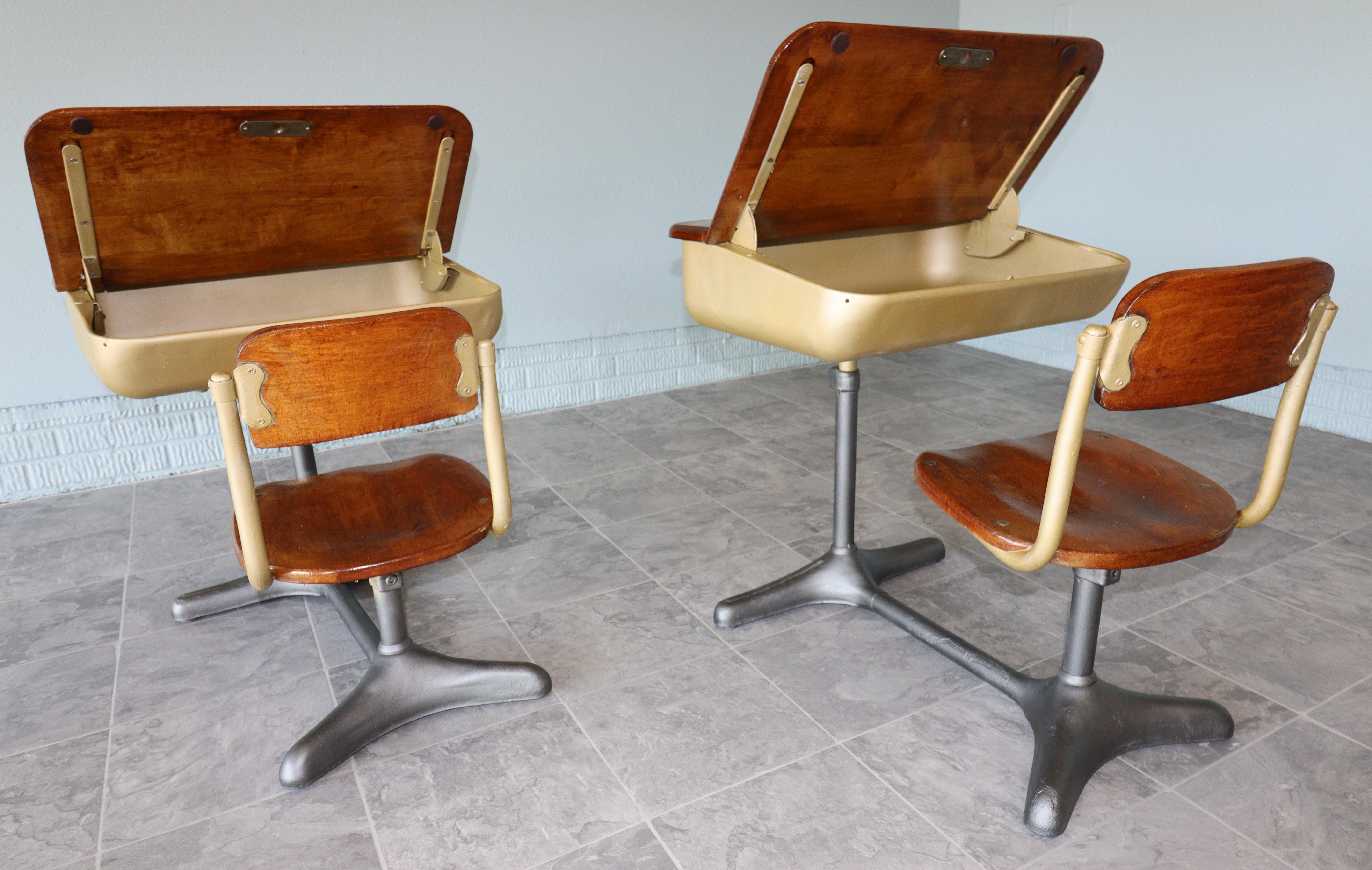 Fatto a mano One Mid-Century Cast Iron and Oak Swivel School Desk by American Seating Co in vendita