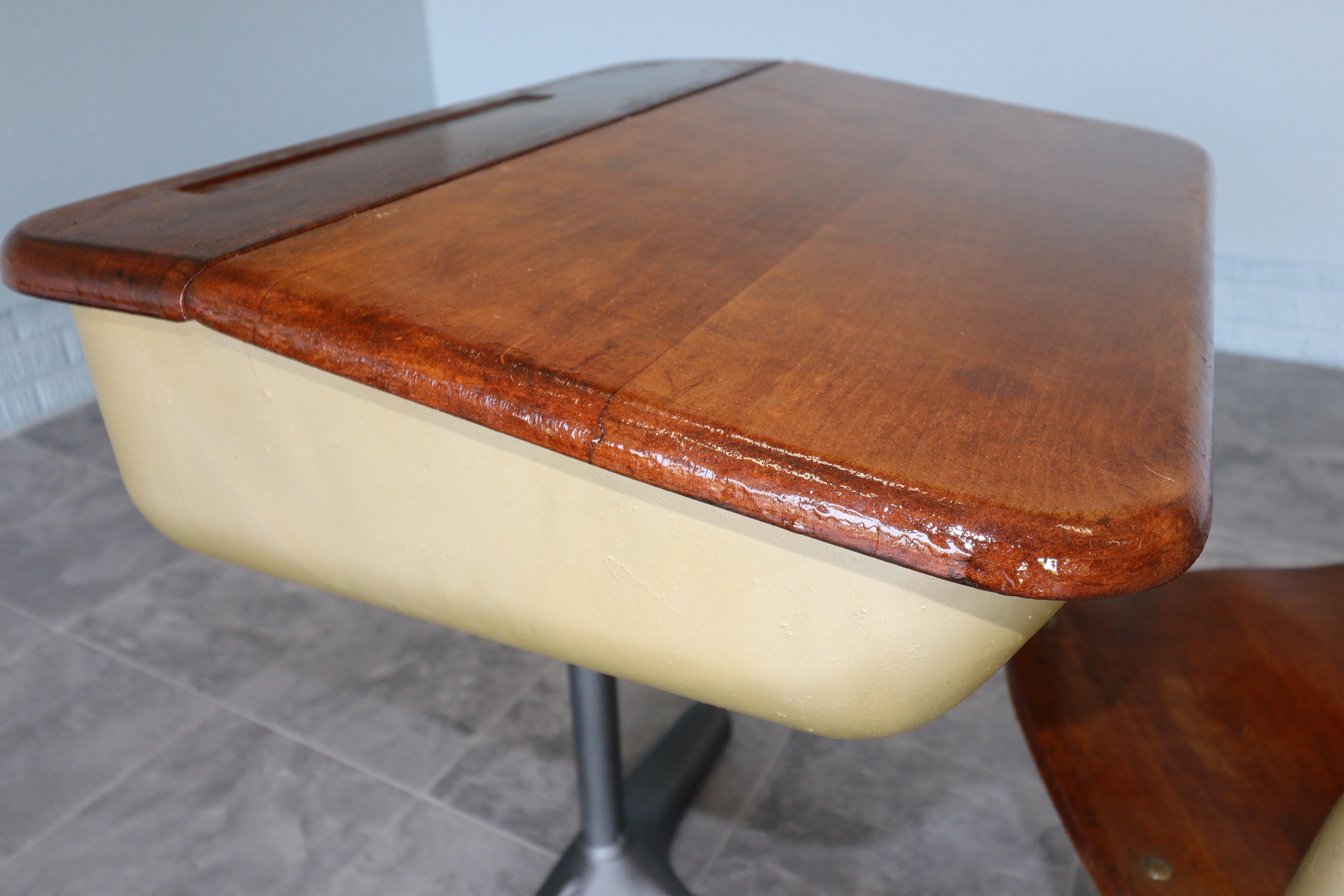 Ferro One Mid-Century Cast Iron and Oak Swivel School Desk by American Seating Co in vendita