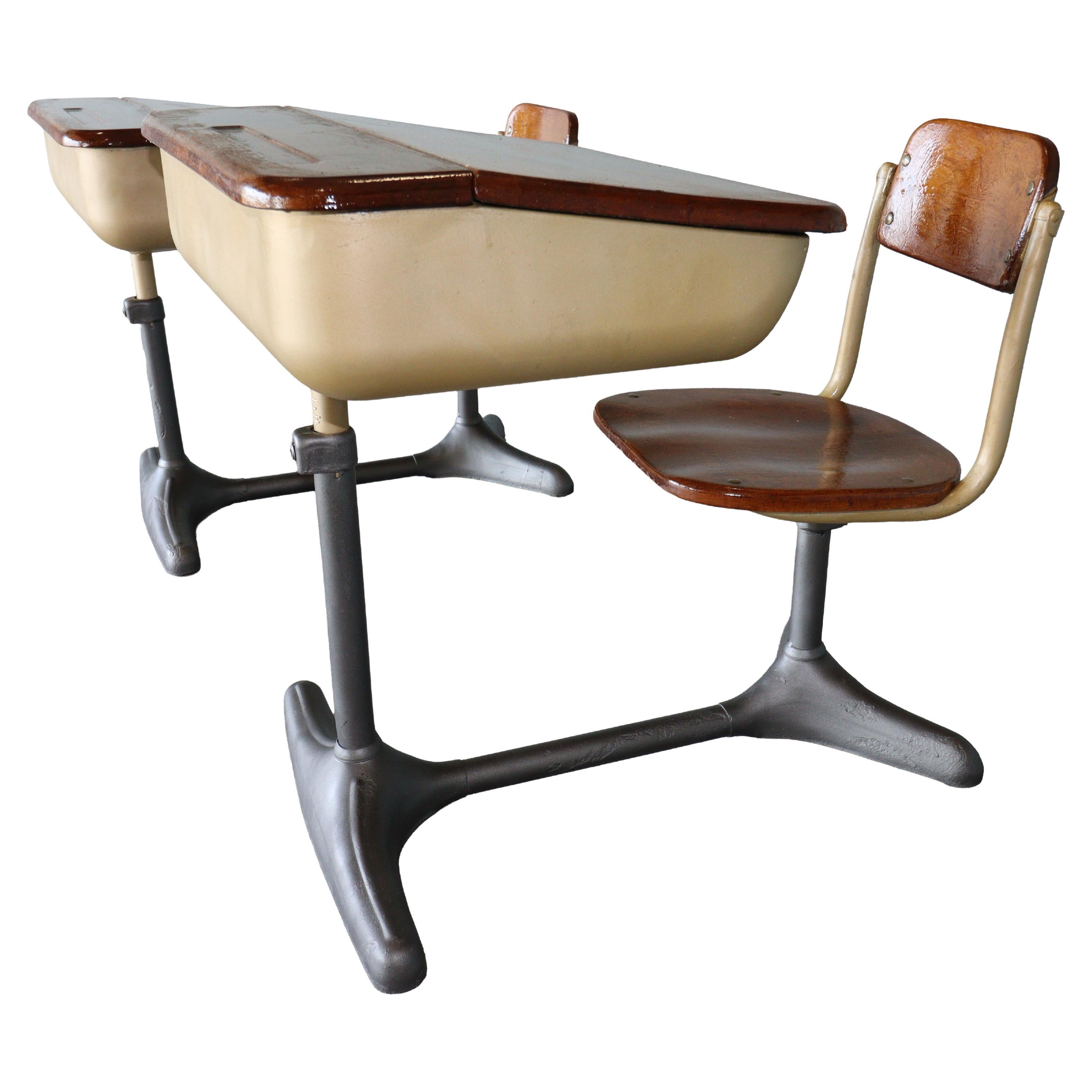 One Mid-Century Cast Iron and Oak Swivel School Desk by American Seating Co in vendita