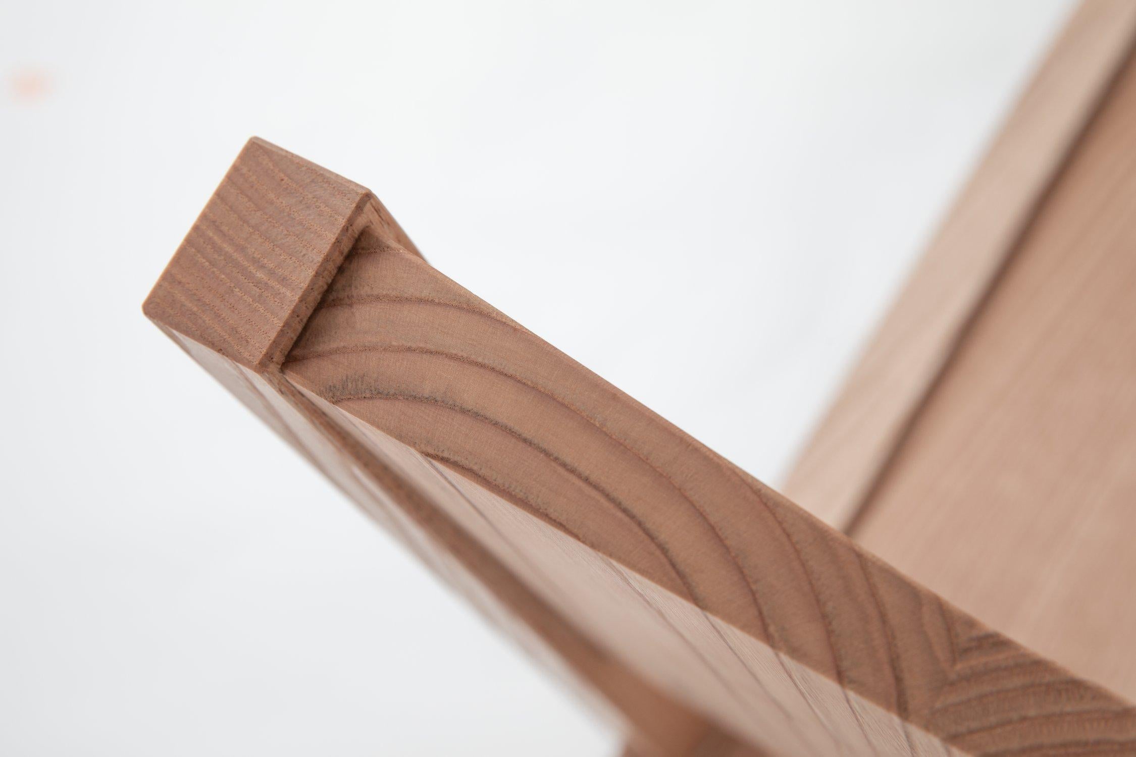 Legno massiccio Sedia One Note Samba di Frank Buschmann - Castagno di Galizia, Classi Contemporanee in vendita